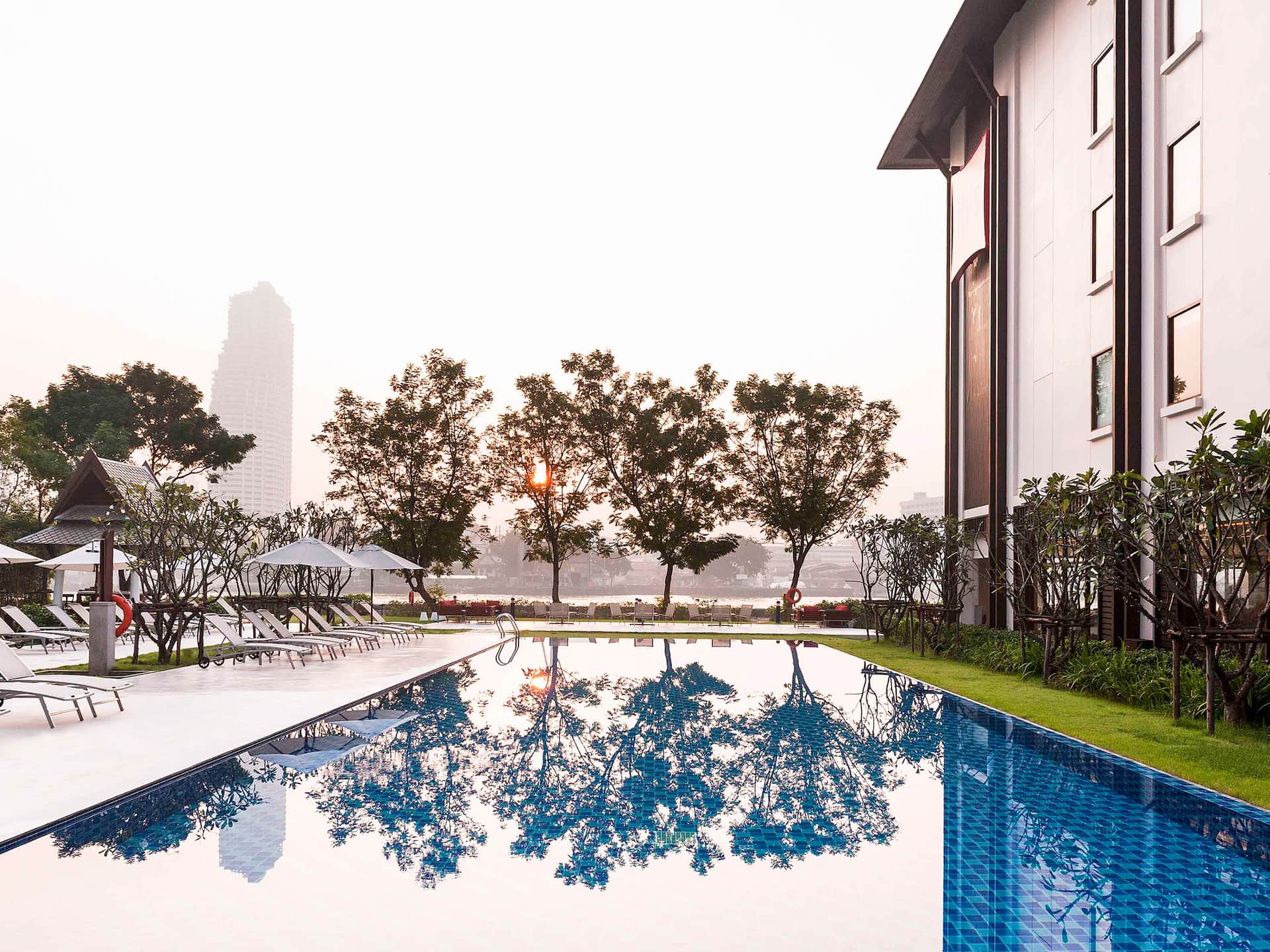 ibis Bangkok Riverside