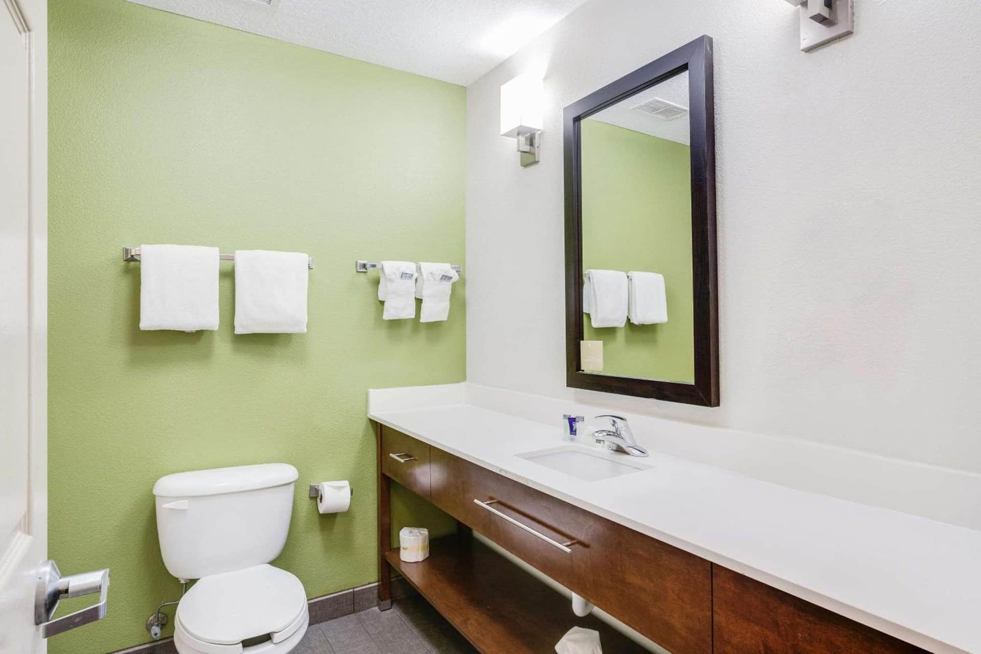 Sleep Inn & Suites