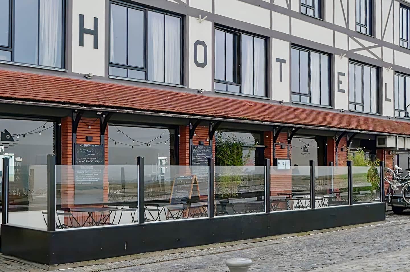 Hôtel Les Pilotes