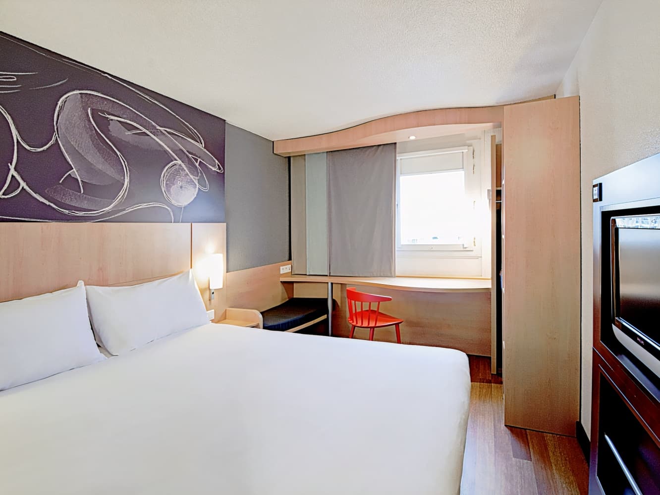 IBIS ORLEANS CENTRE FOCH