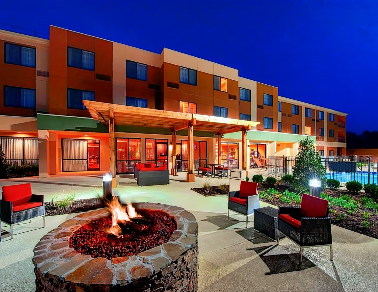 Courtyard Johnson City