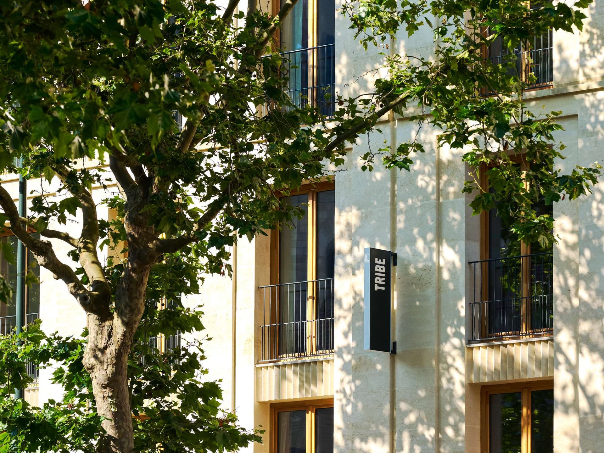 TRIBE Paris Clichy