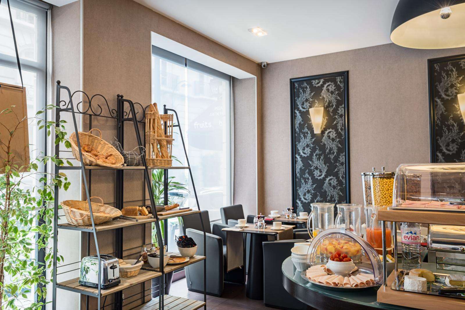 Hôtel Elysées Bassano