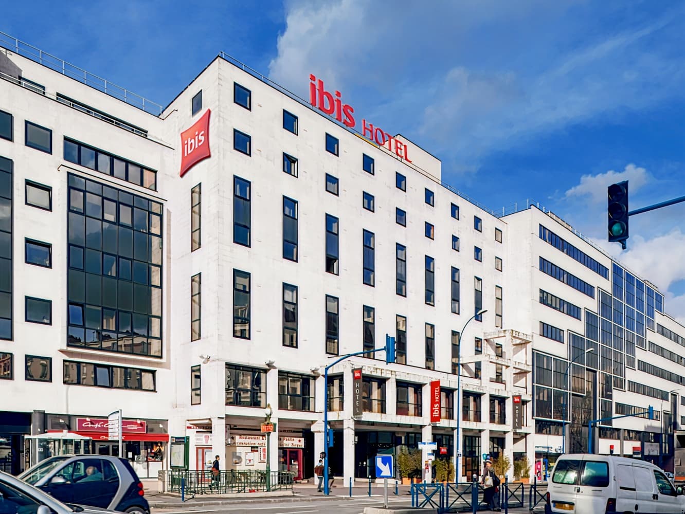 ibis Paris Pantin Église