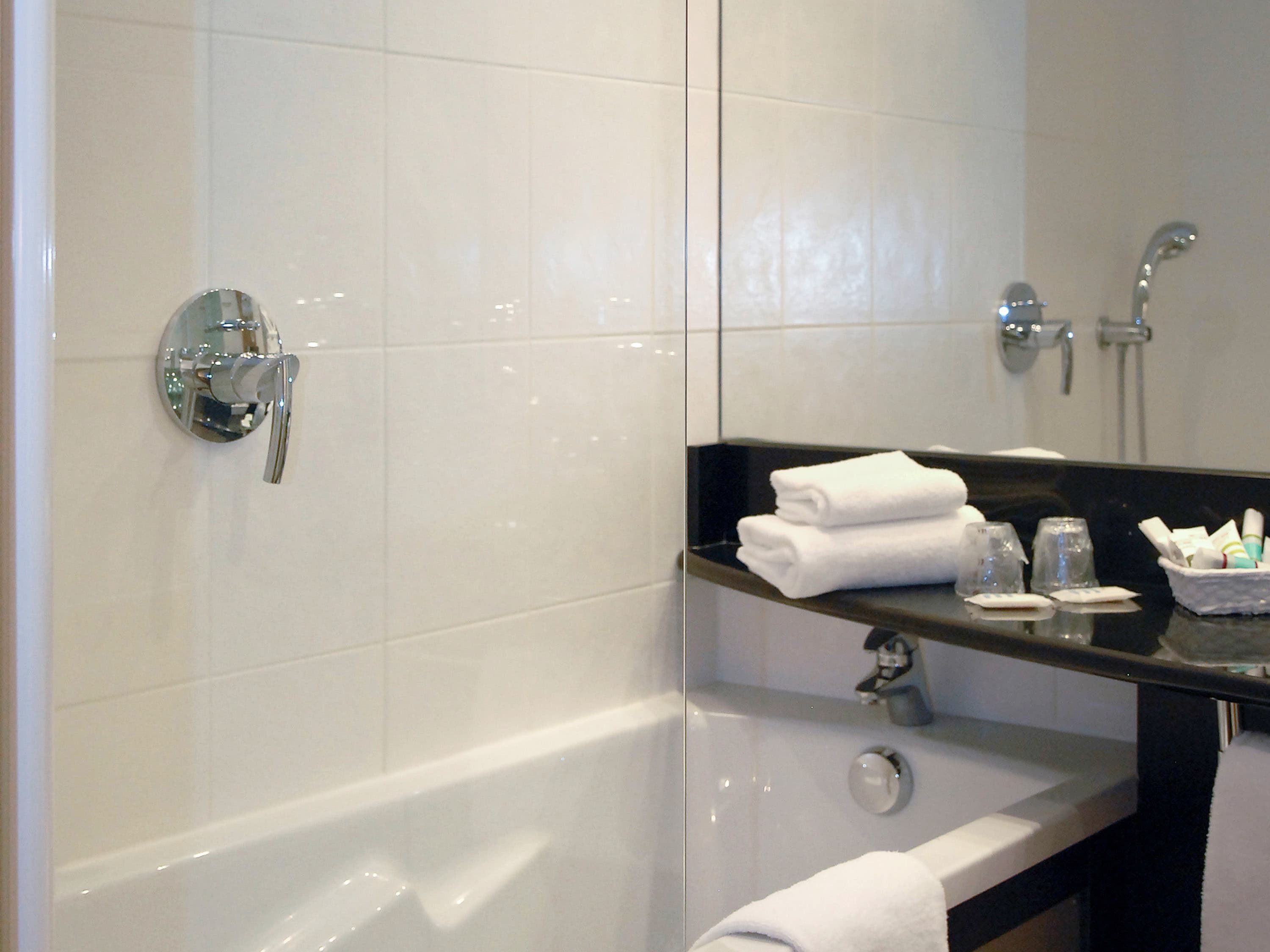 Hôtel Mercure Caen Centre Port de Plaisance