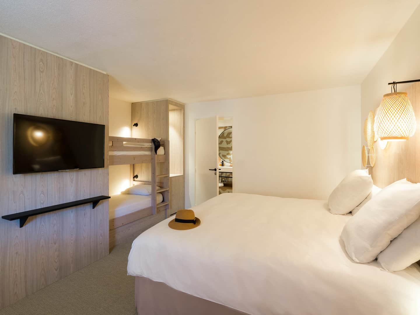 Mercure Cannes Mandelieu Hotel