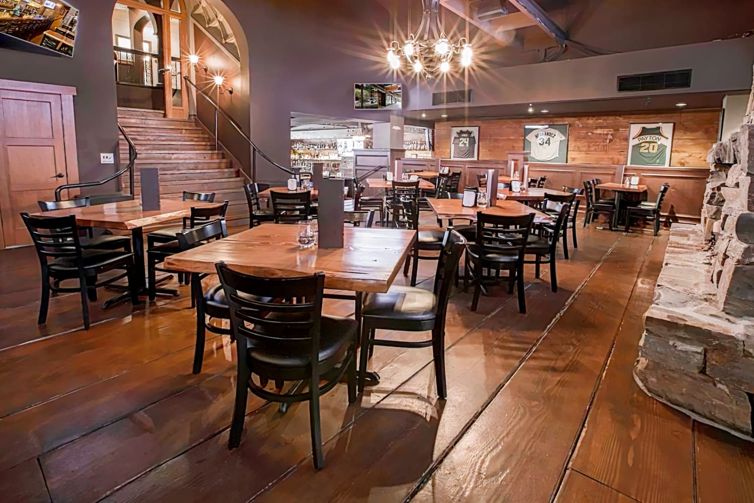 Executive Hotel Pacific