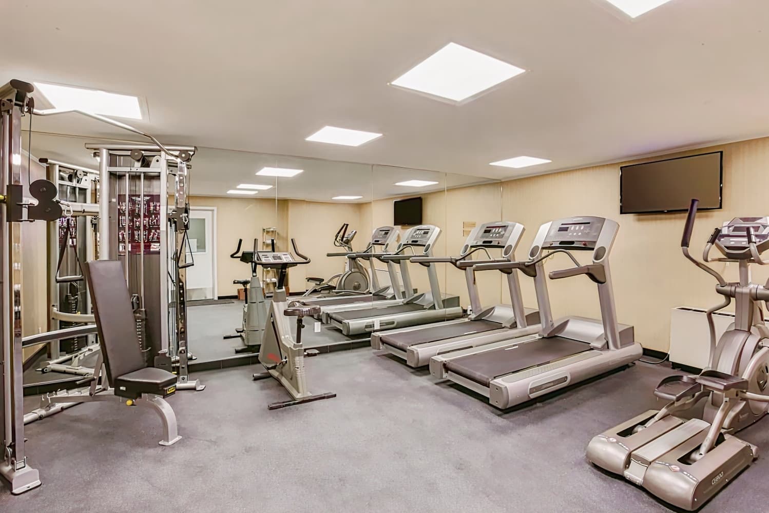 The Hotel at Fifth Avenue