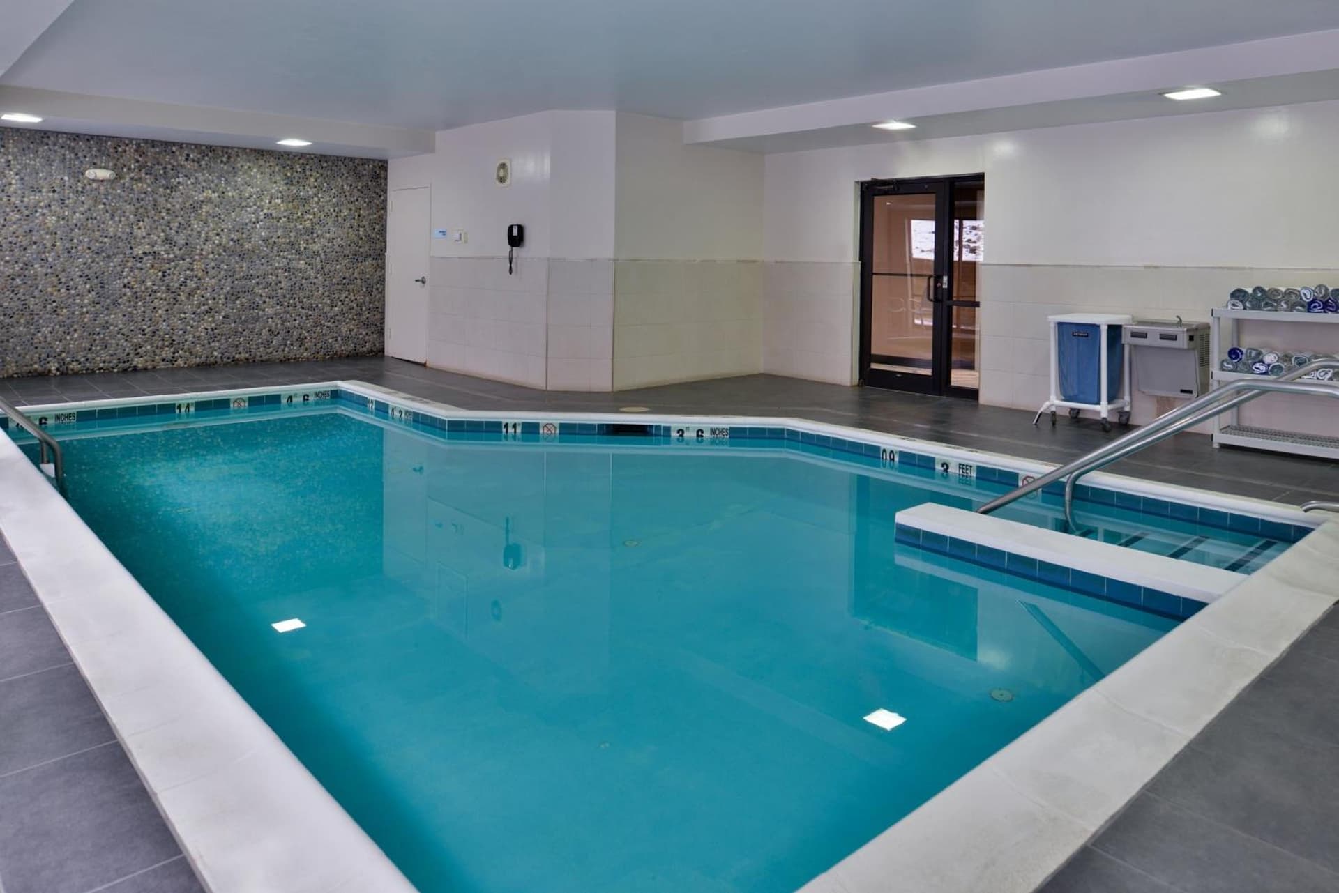Holiday Inn Express & Suites West Chester by IHG