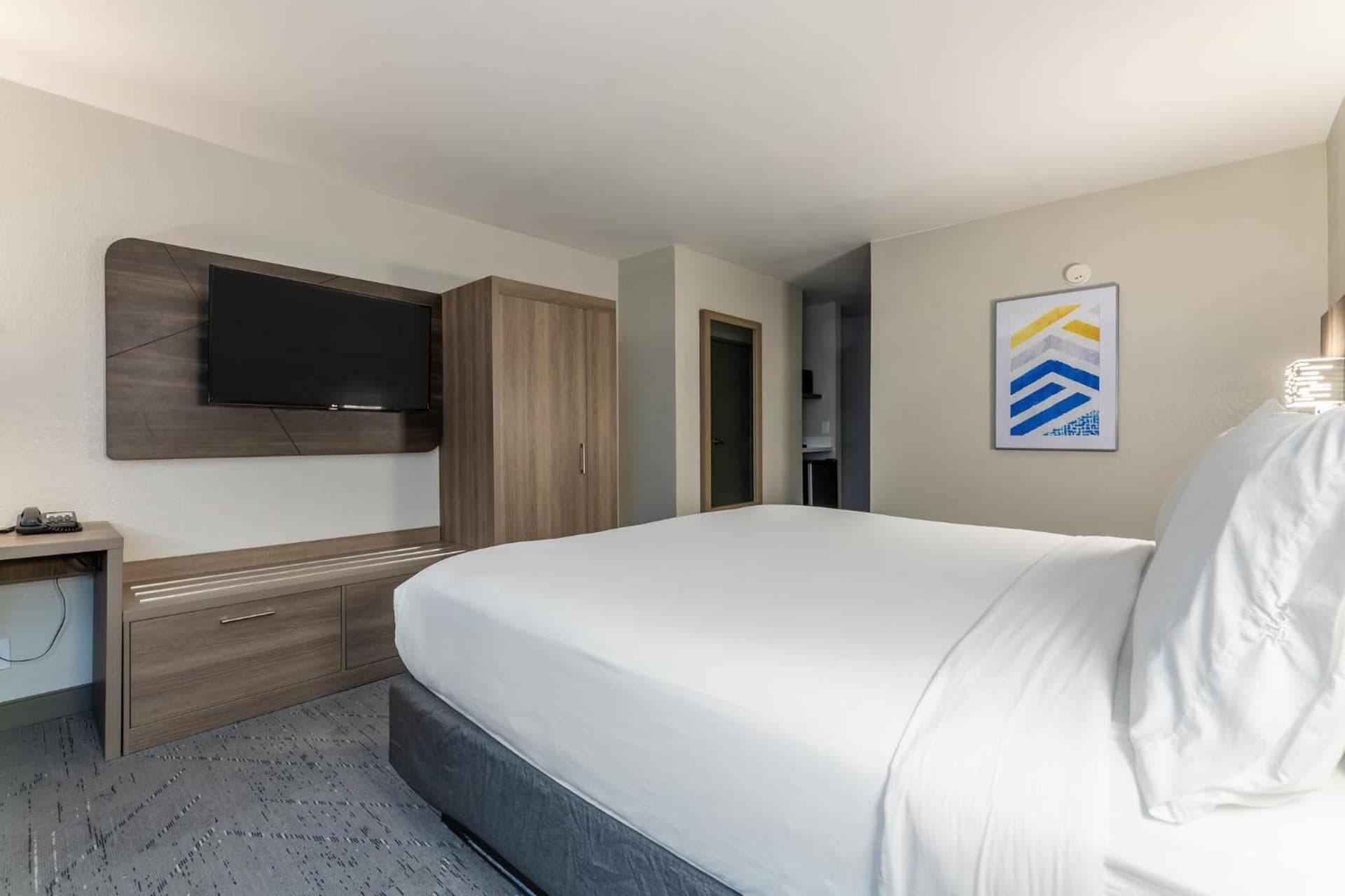 Holiday Inn Express Van Nuys