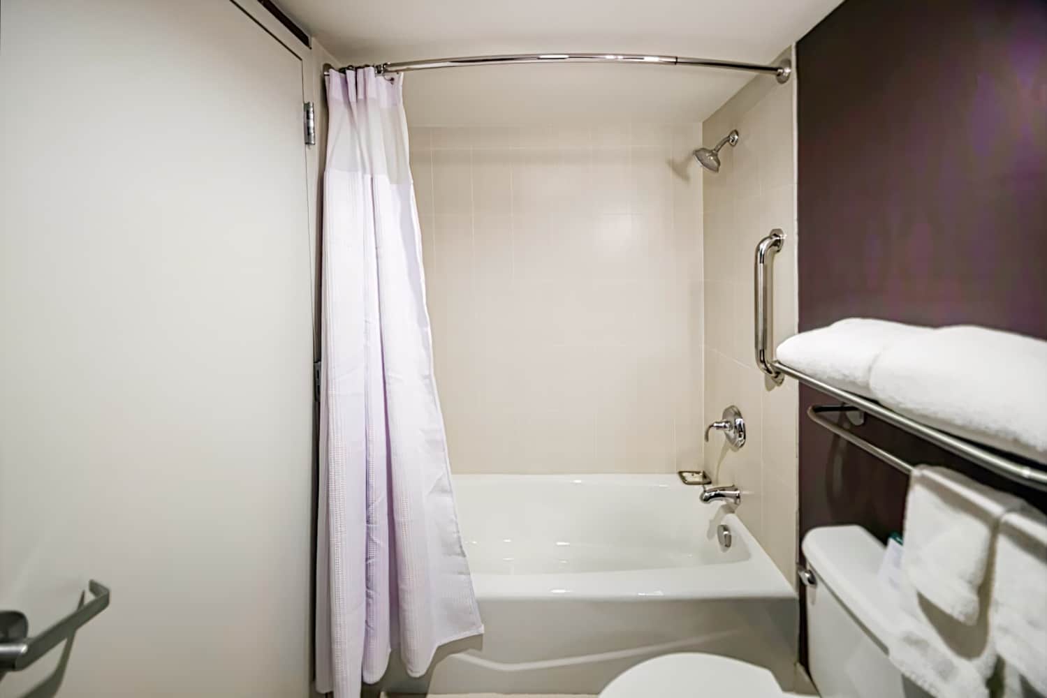 Crowne Plaza Saddle Brook