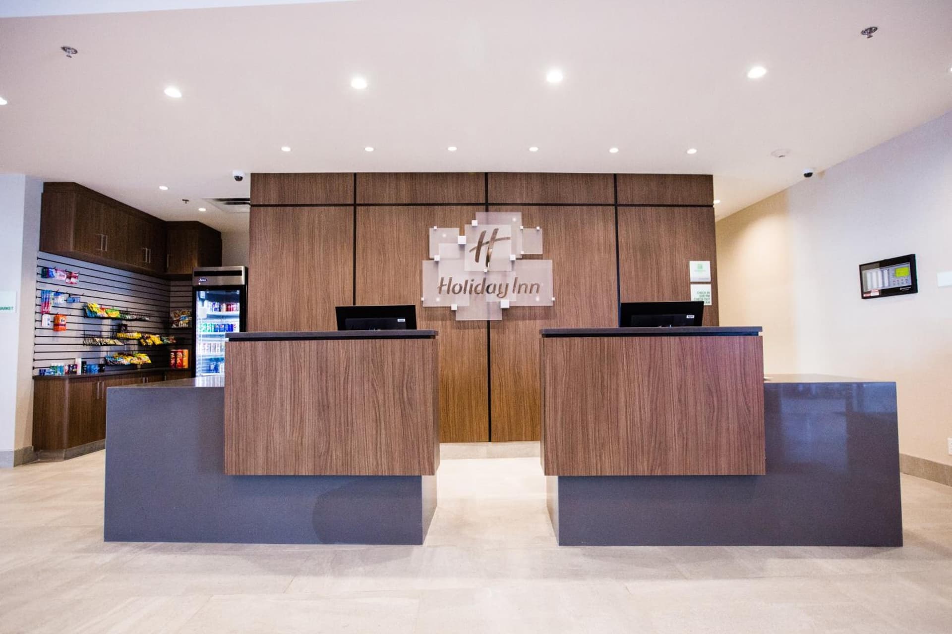 Holiday Inn Hotel & Suites Calgary South - Conference Ctr