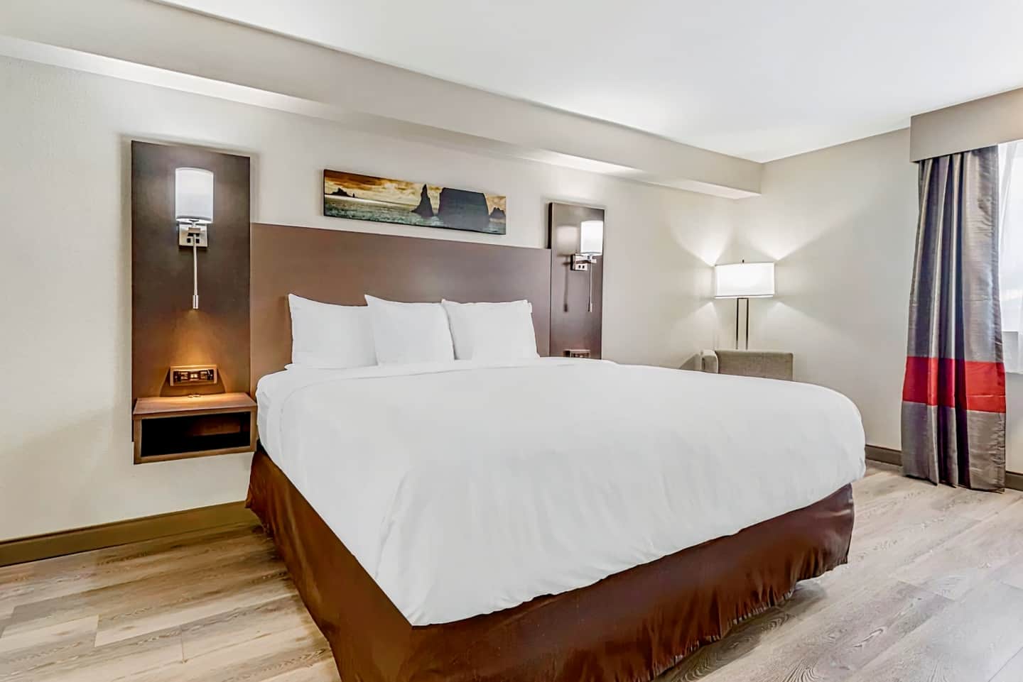 Comfort Inn & Suites Pacific – Auburn