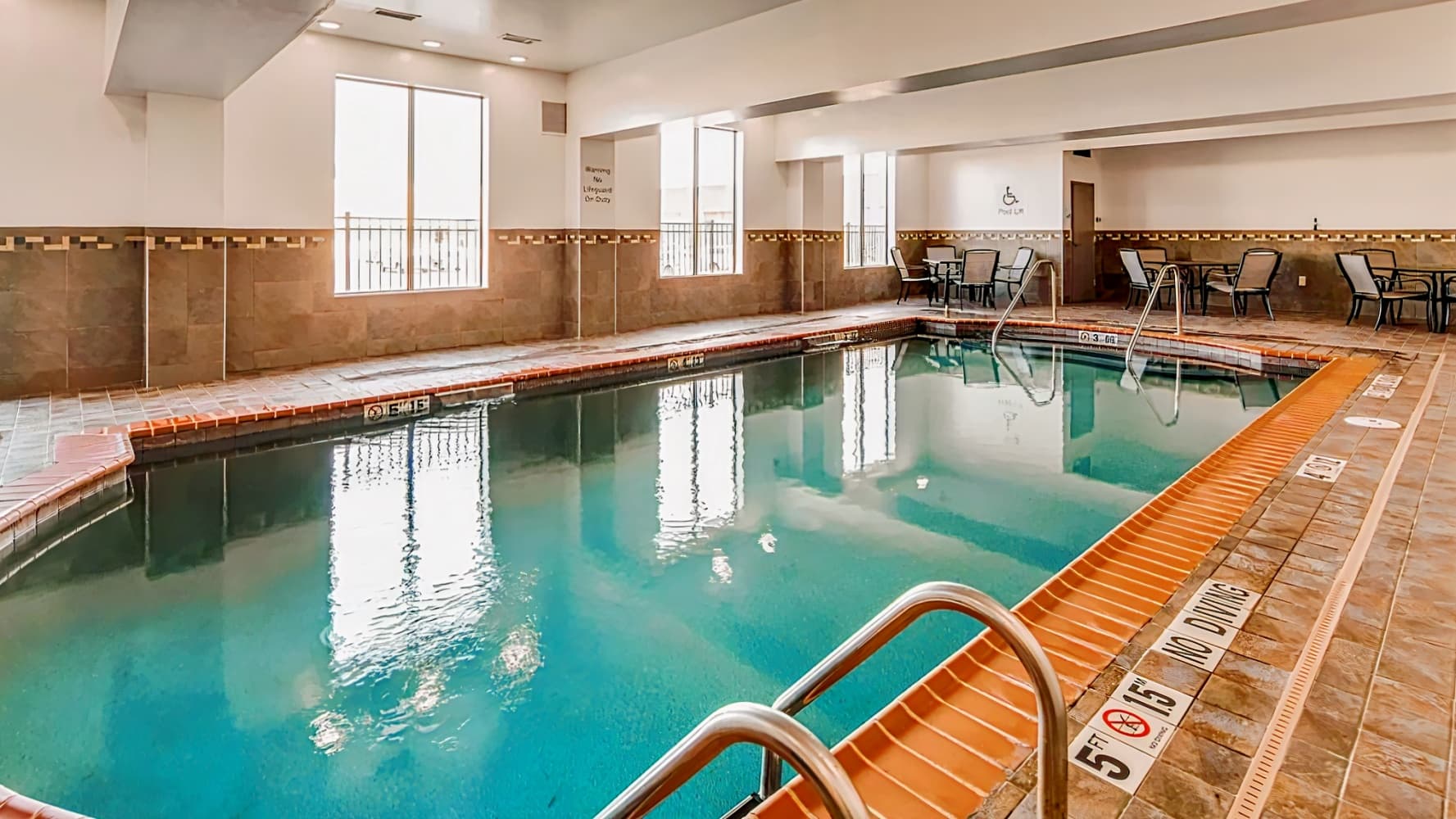 Best Western St. Louis Airport North Hotel & Suites