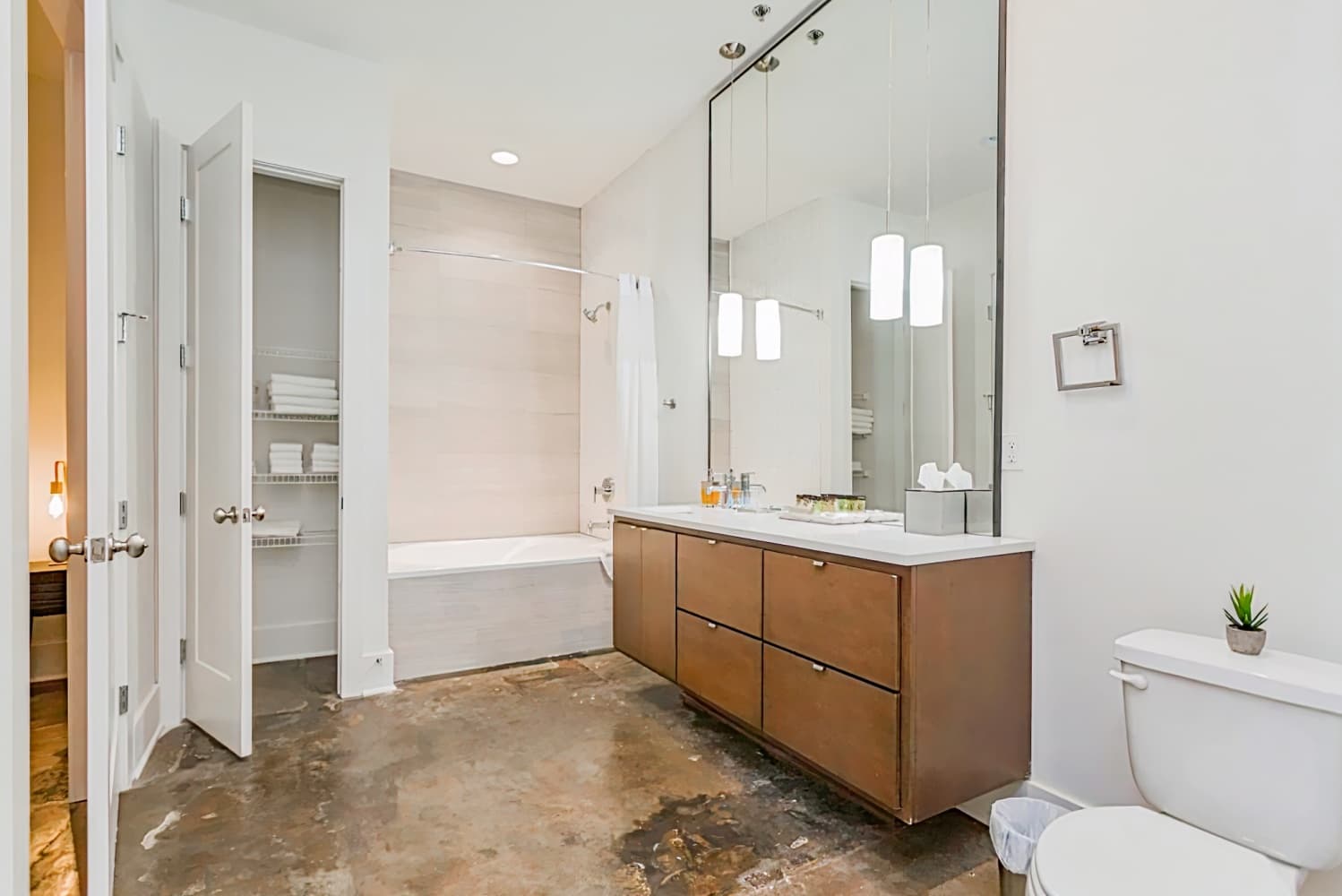 Mint House at the Reserve