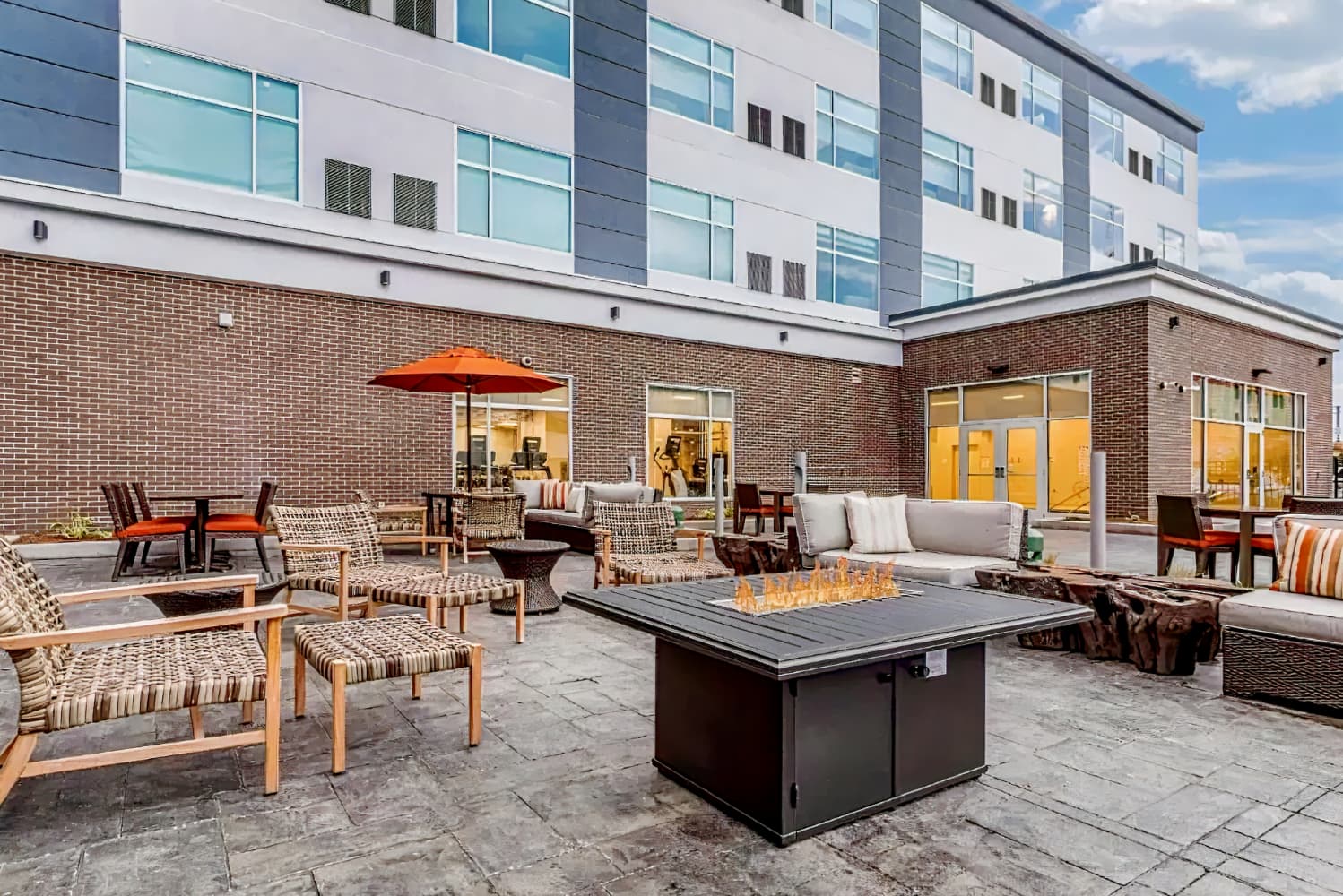 Cambria Hotel Milwaukee Downtown