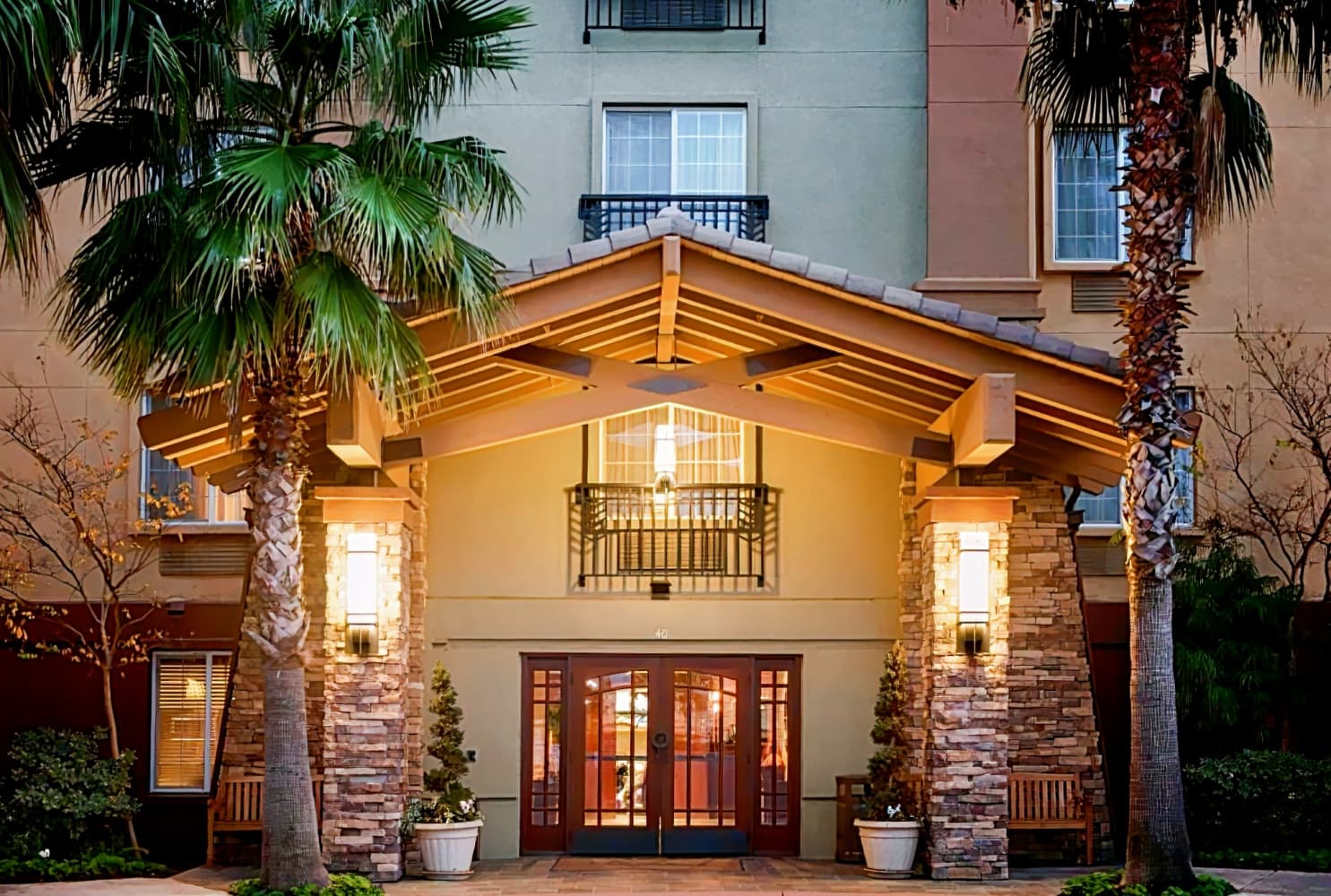 Larkspur Landing Campbell