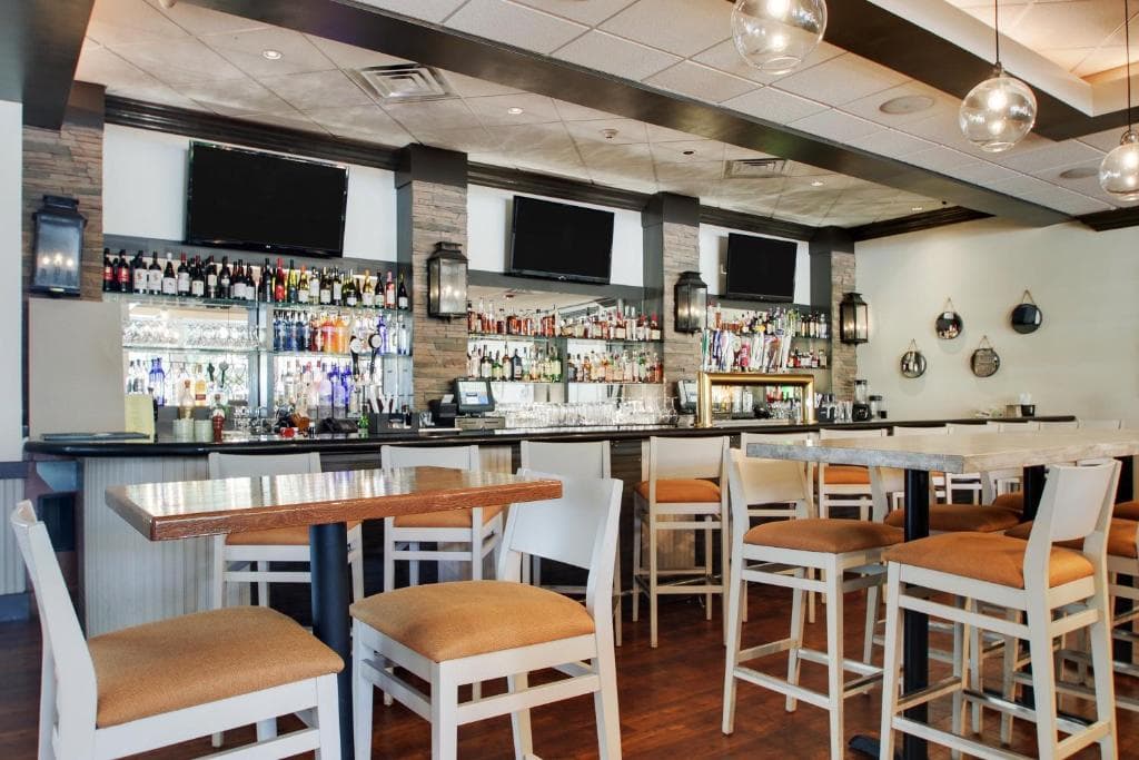 Holiday Inn Westbury – Long Island