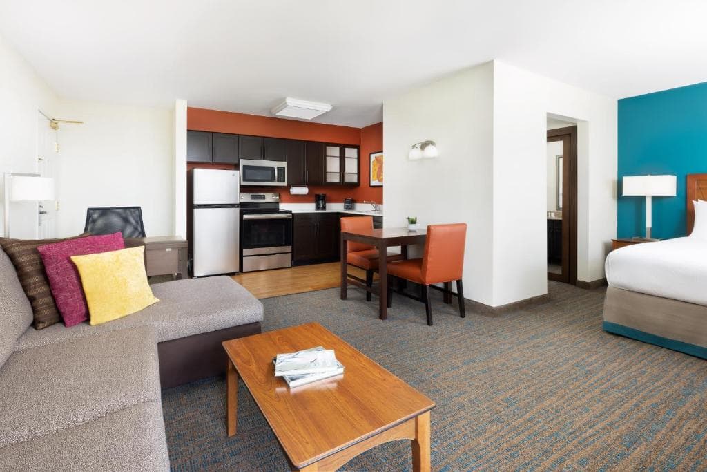 Residence Inn by Marriott Des Moines West at Jordan Creek Town Center