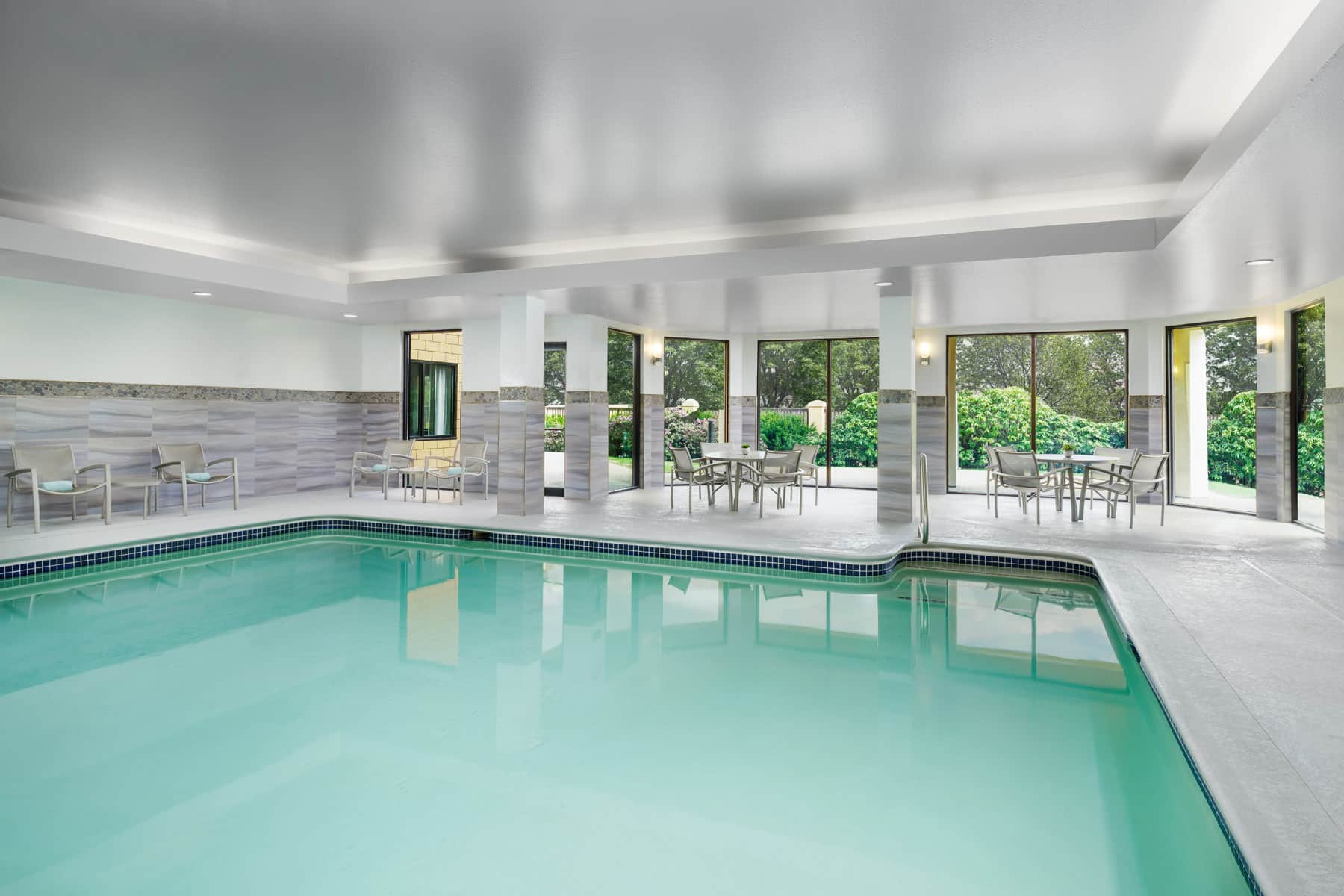 Courtyard by Marriott Manchester-Boston Regional Airport