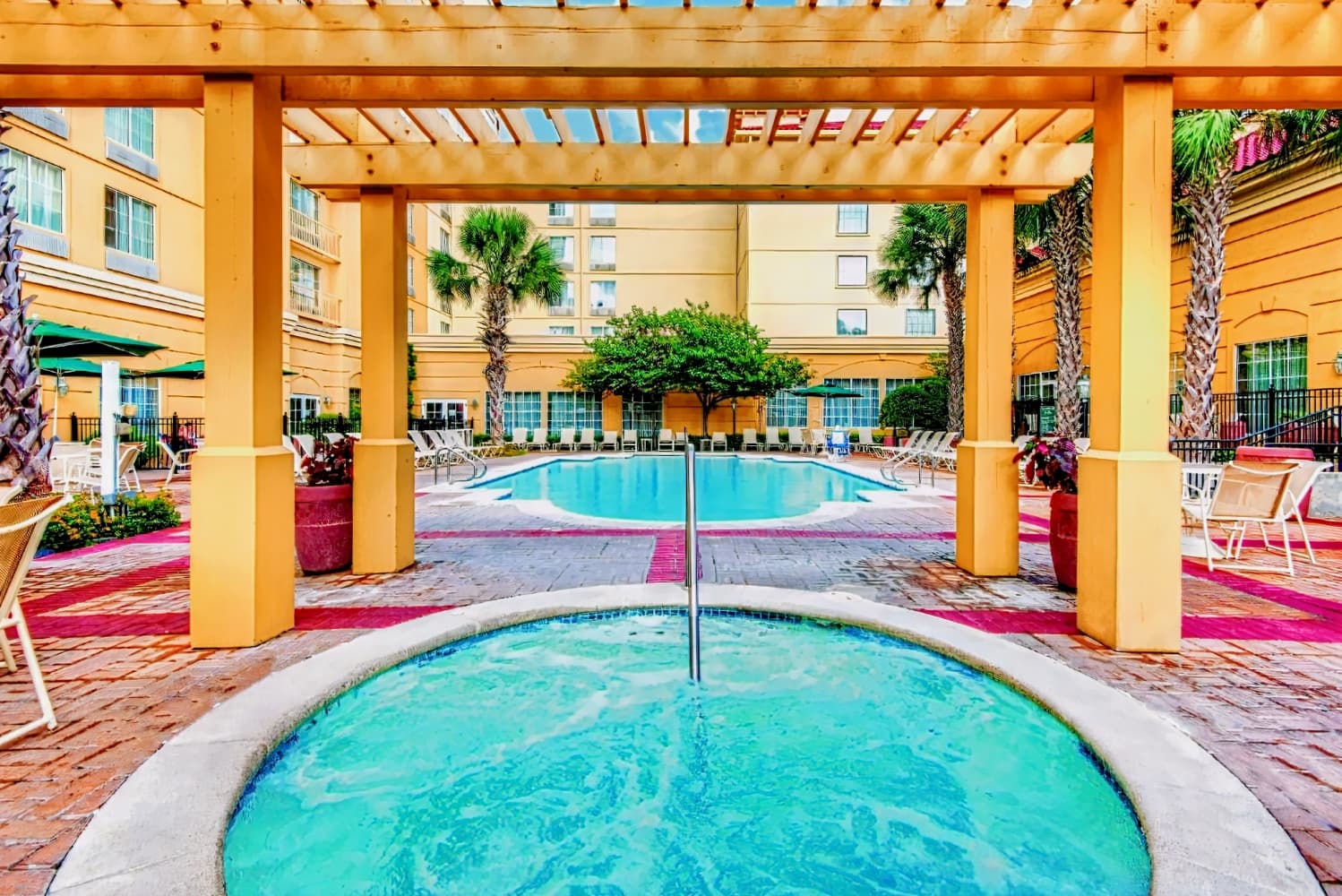 La Quinta Inn & Suites by Wyndham San Antonio Riverwalk