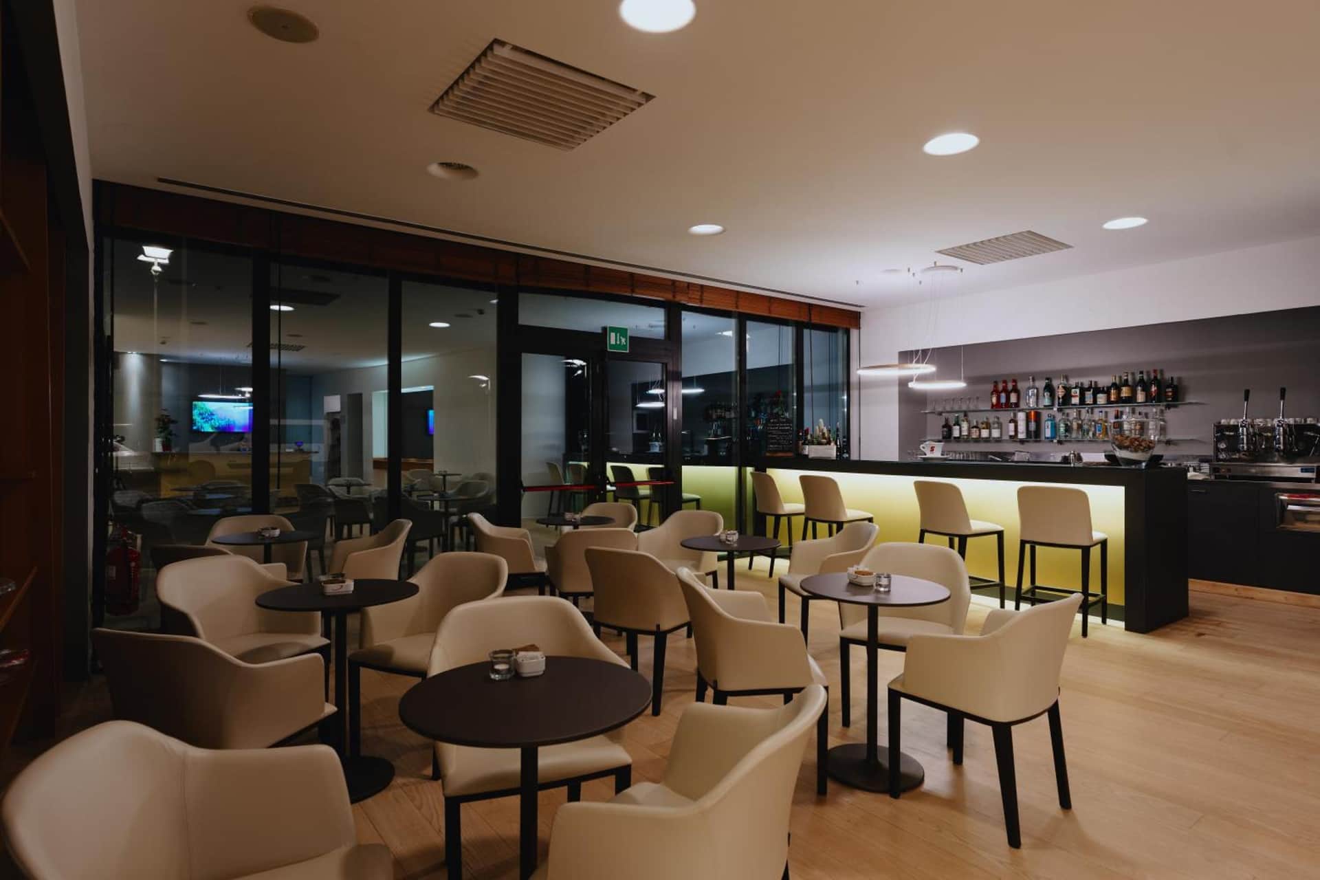 New Ipoint Hotel