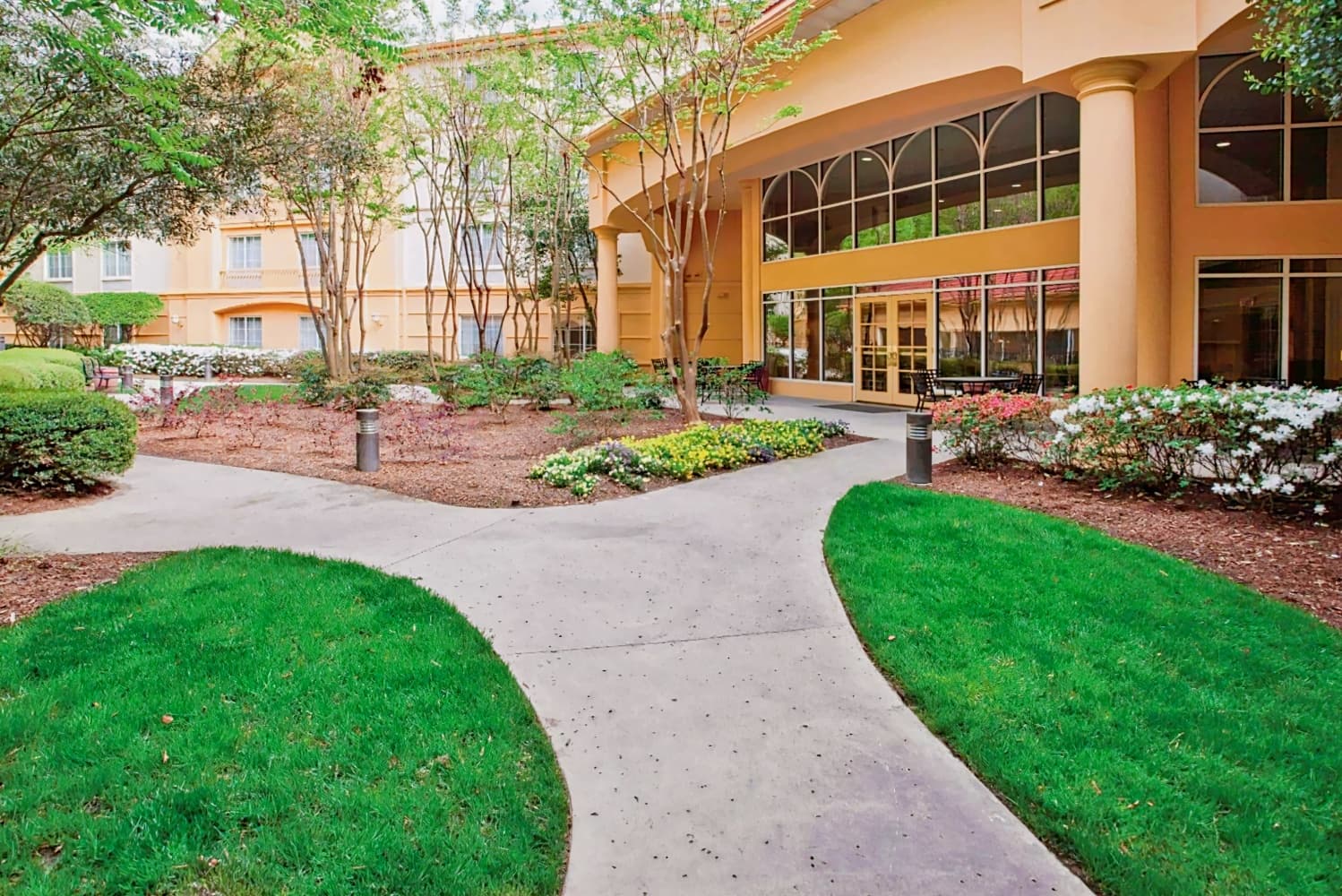 La Quinta Inn & Suites by Wyndham Univ Area Chapel Hill