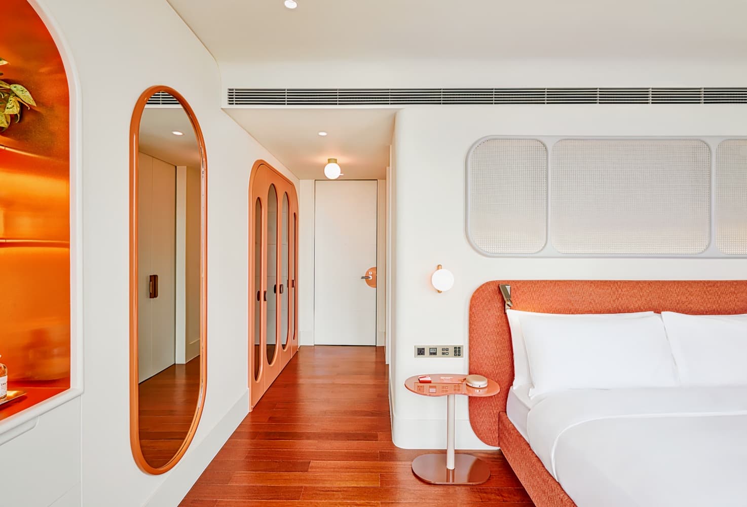 The Standard, Bangkok Mahanakhon