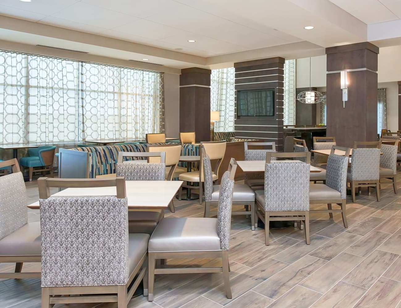 Hampton Inn & Suites Grand Rapids Downtown