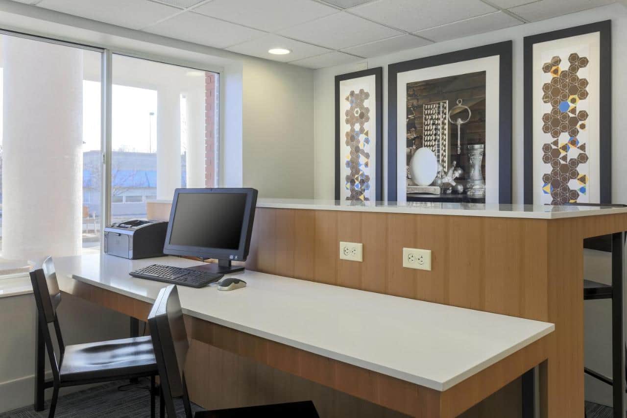 Holiday Inn Express Rochester NE - Irondequoit by IHG