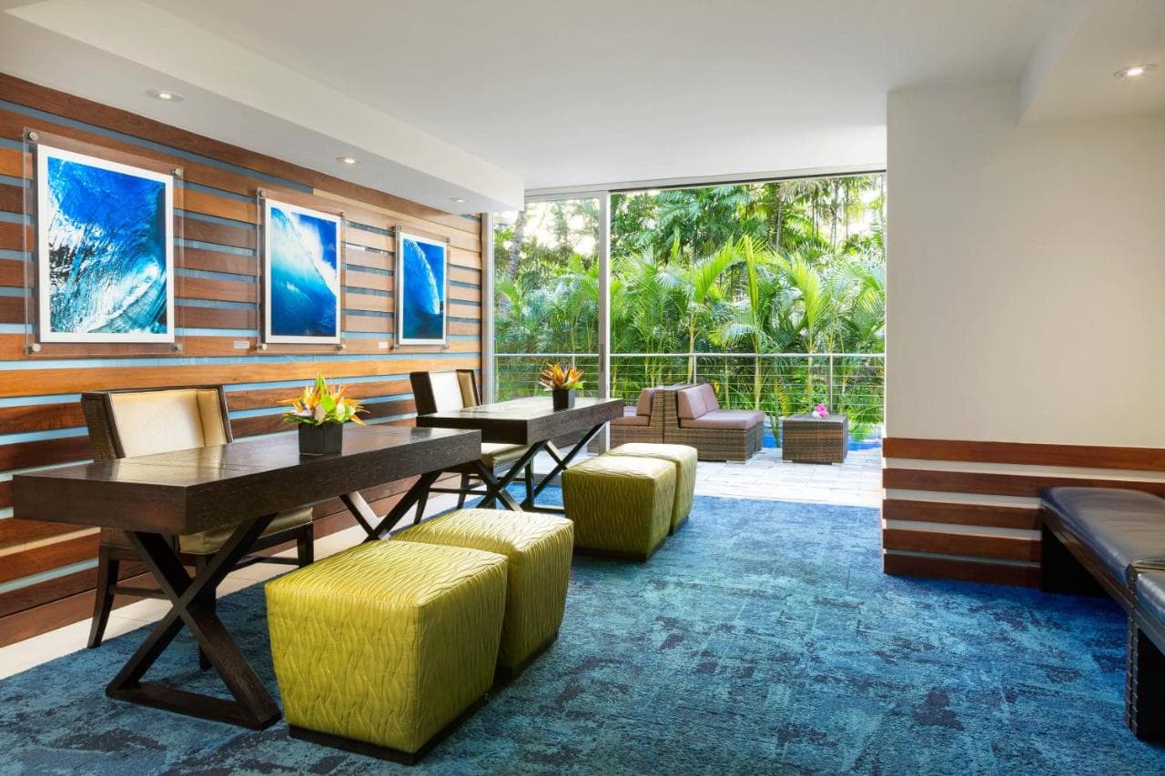 Courtyard by Marriott Waikiki Beach