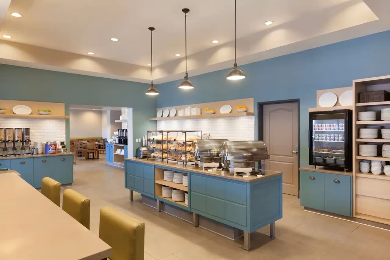 Country Inn & Suites by Radisson, Bloomington at Mall of America, MN