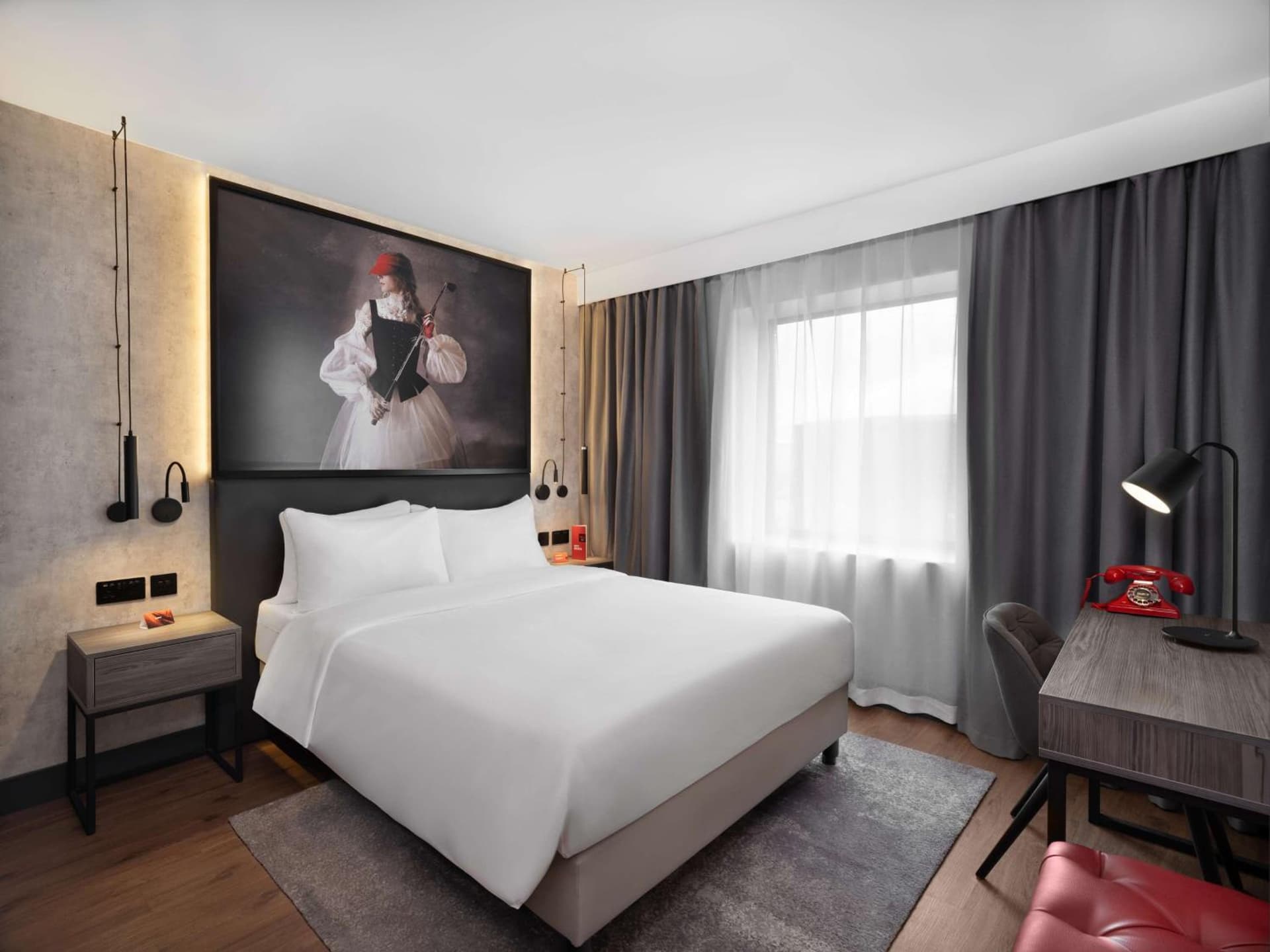 Radisson RED London Gatwick Airport