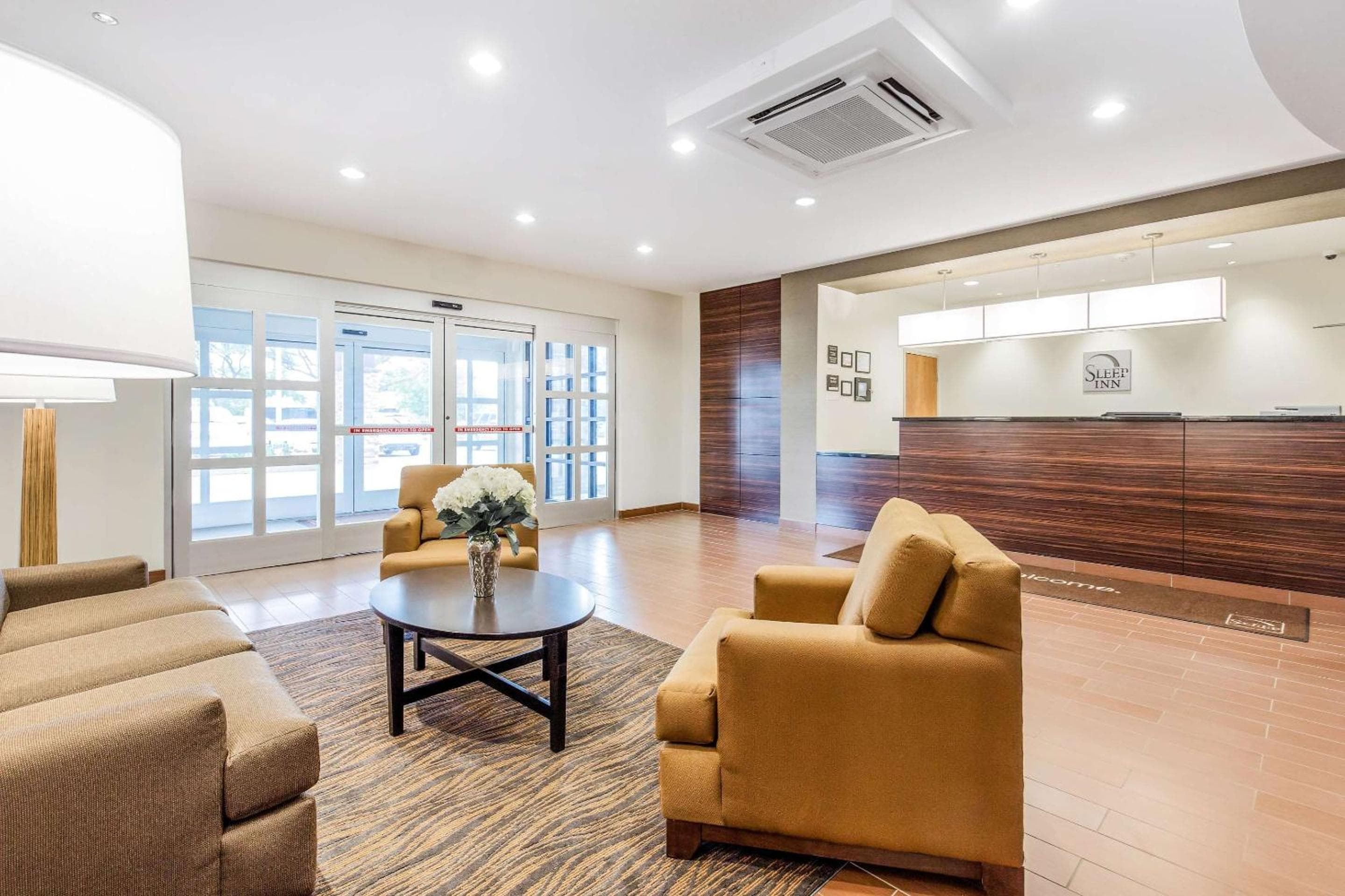 Sleep Inn Dallas Love Field-Medical District