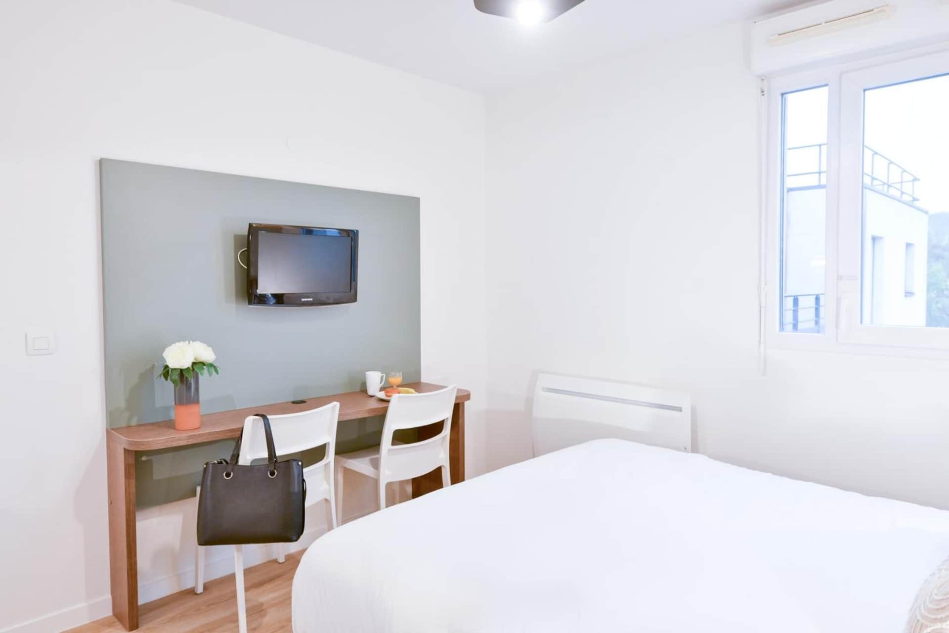 Comfort Aparthotel Versailles Saint-Cyr-l'Ecole