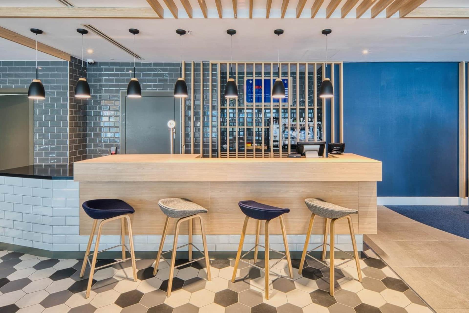Holiday Inn Express Madrid Airport