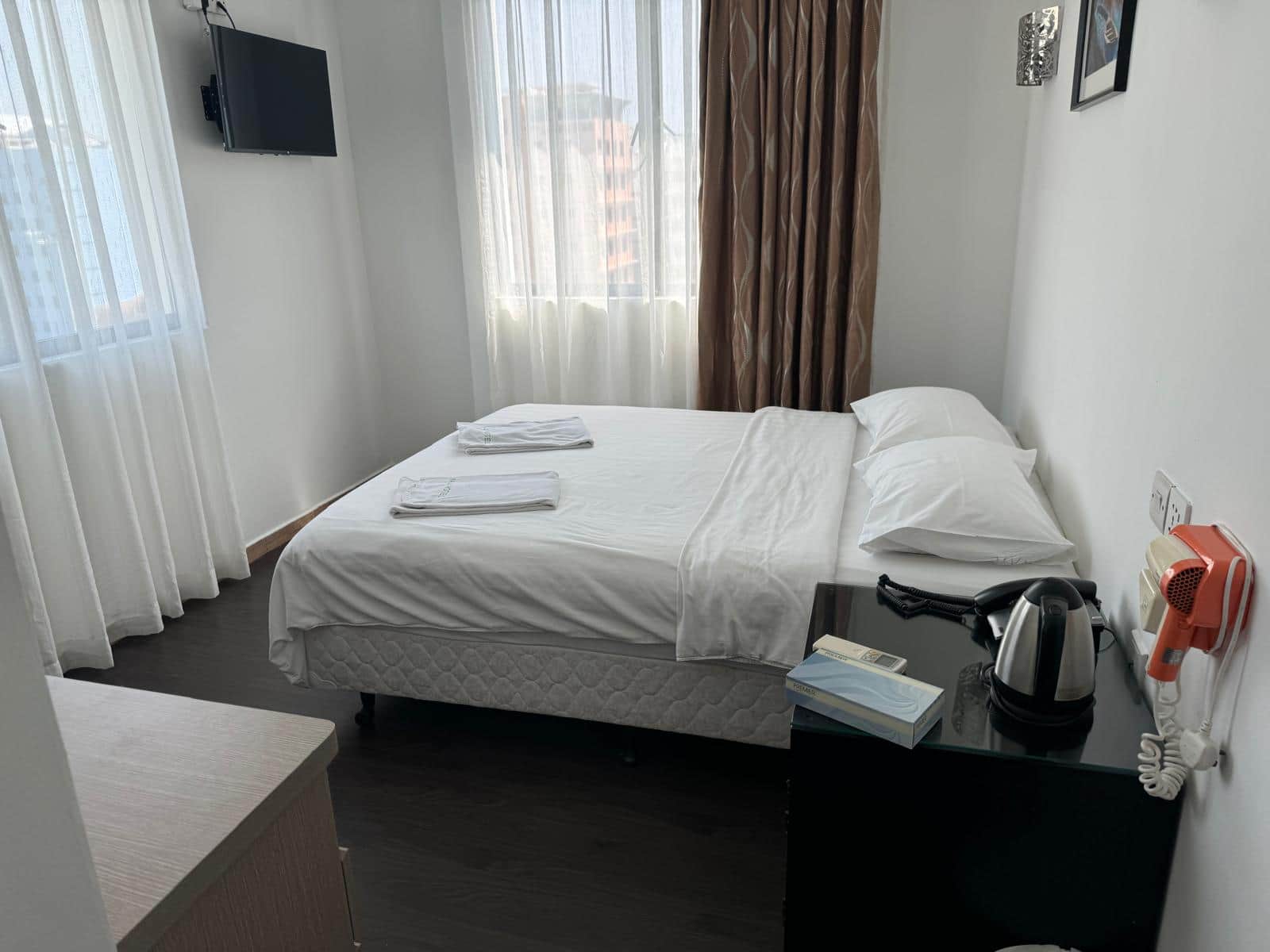 Yaju Hotel