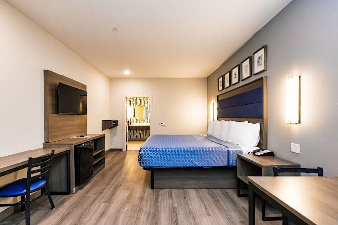 Palace Inn Blue Copperfield FM 529