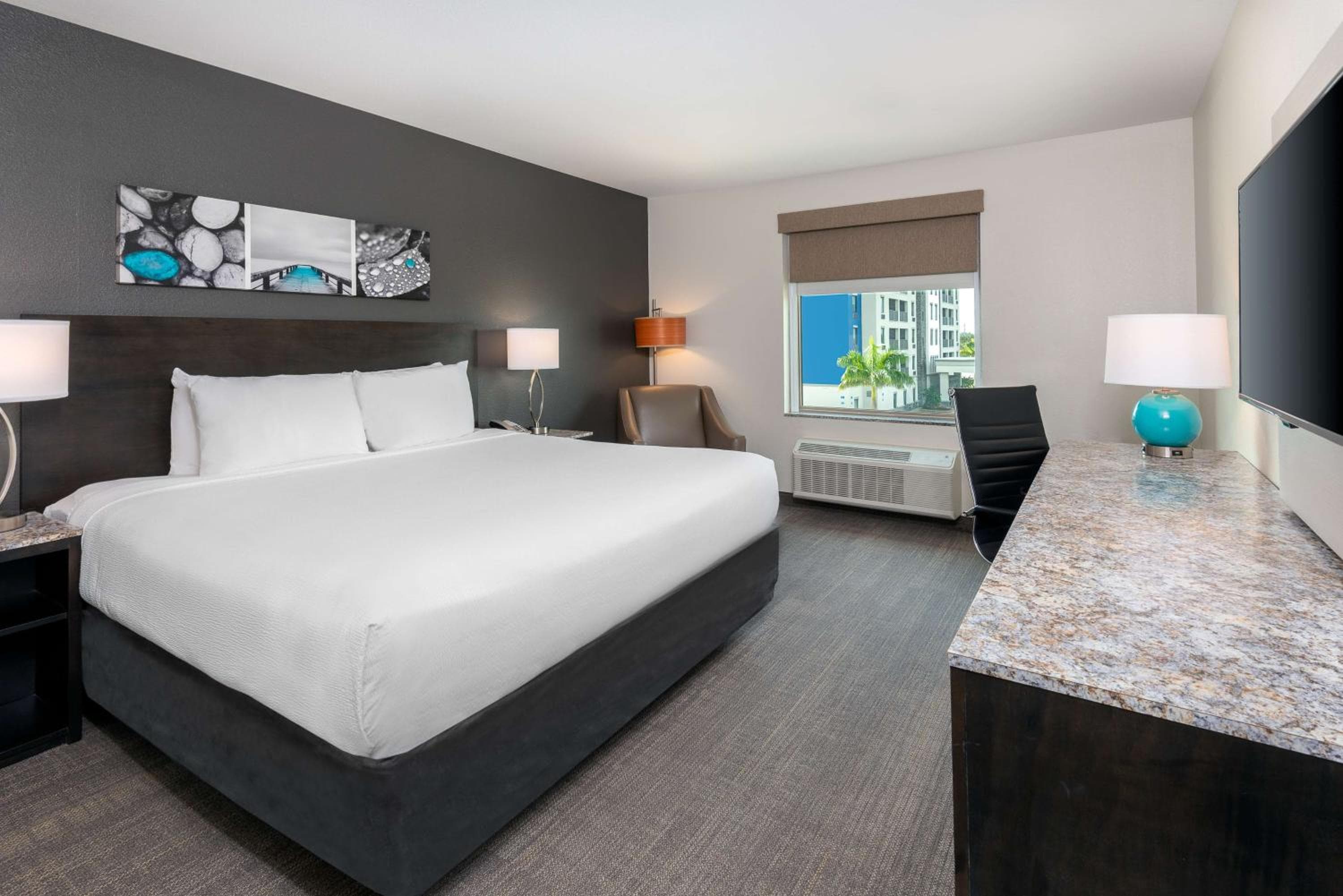 Magnolia Pointe; BW Signature Collection