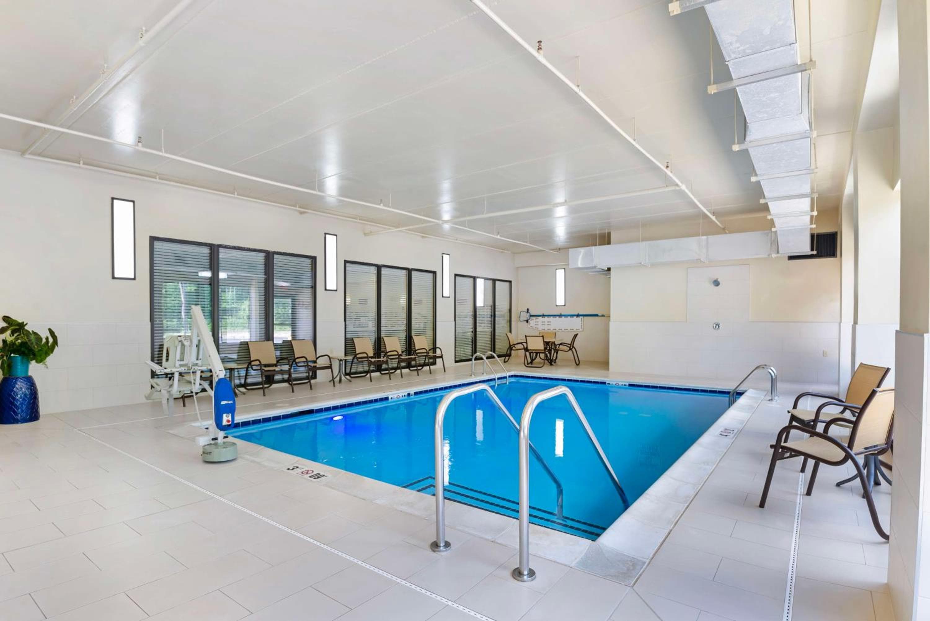 Best Western Plus Thornburg Inn & Suites