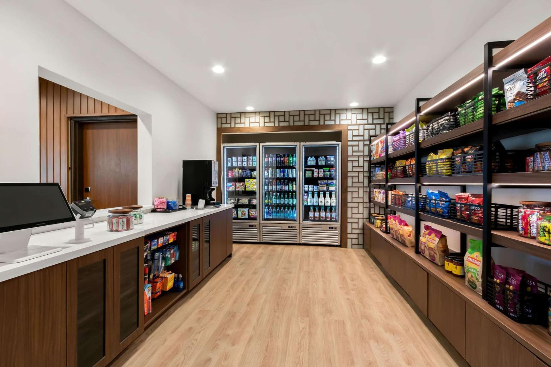 Everhome Suites Glendale Sports Entertainment District