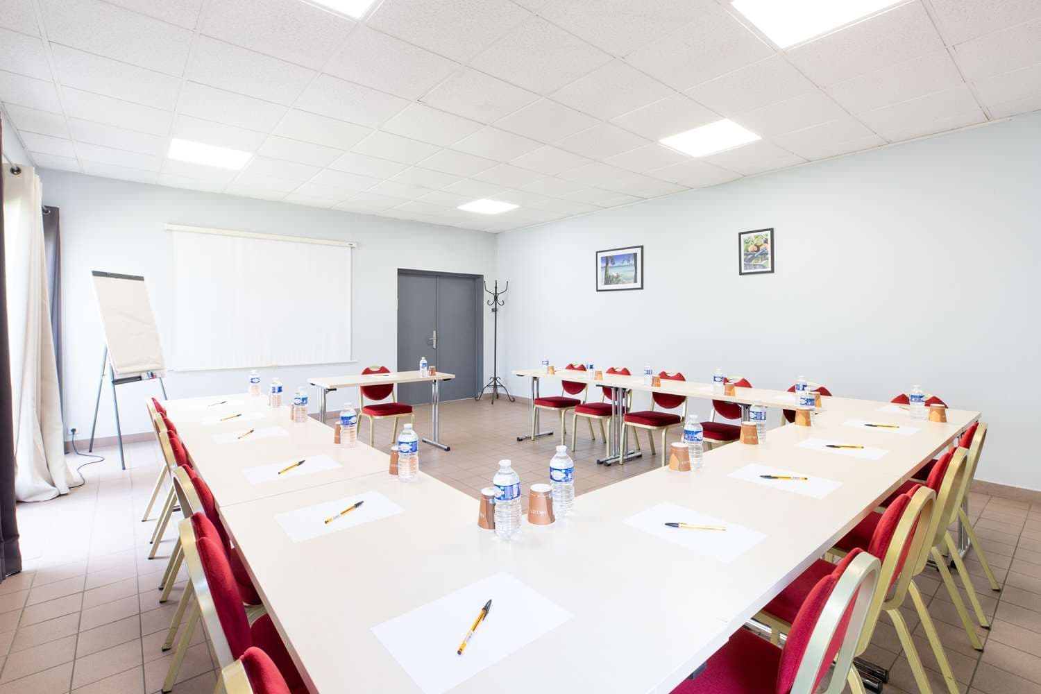 Golden Tulip Avignon Le Paradou