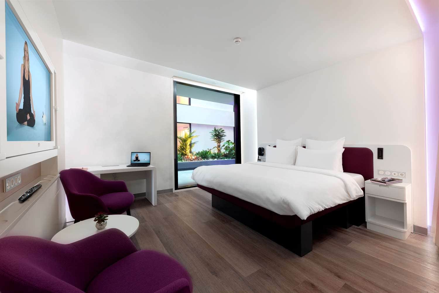 YOTELAIR Istanbul Airport, Duty free - International Transit area