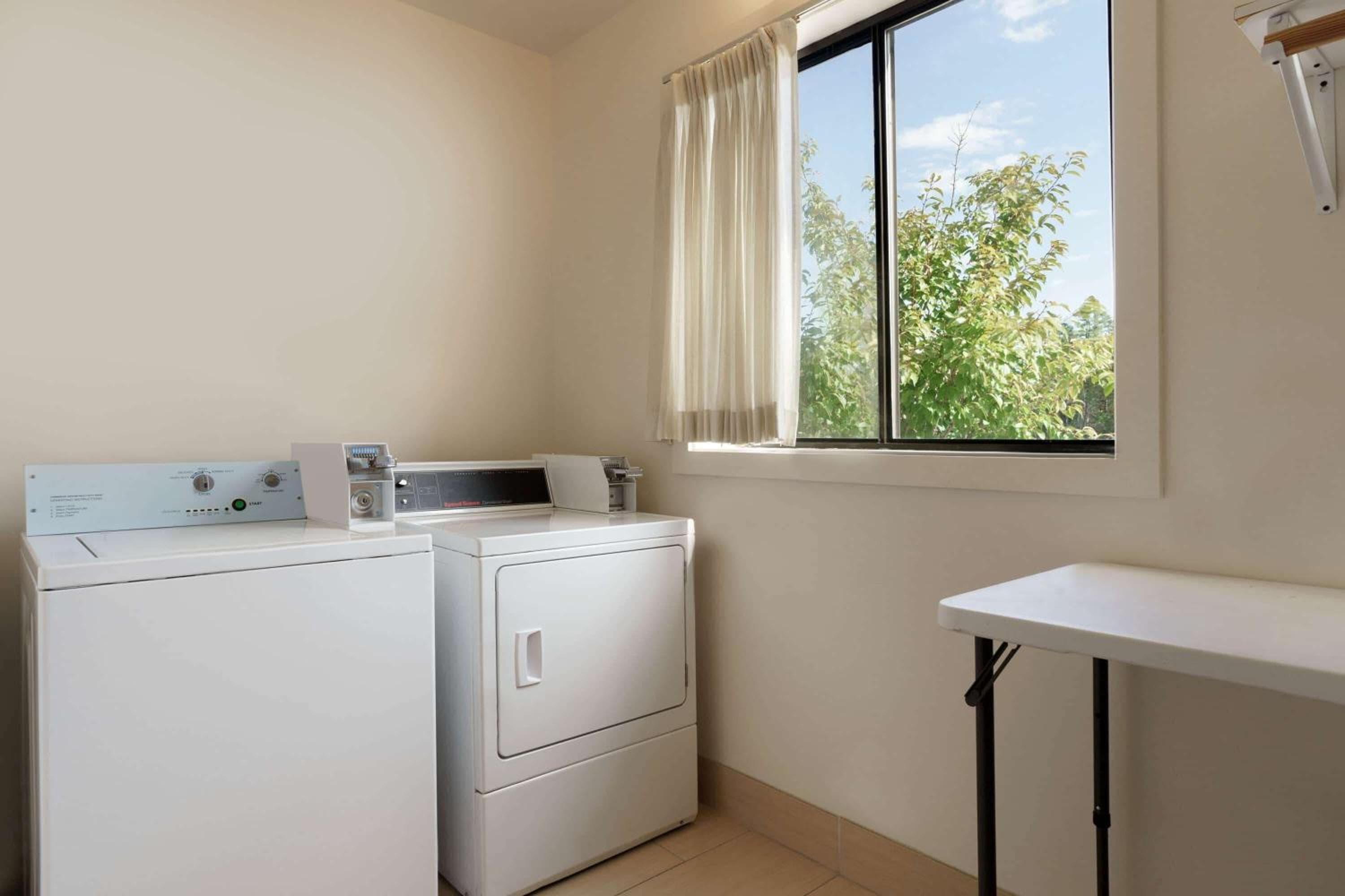 Days Inn by Wyndham Tamworth