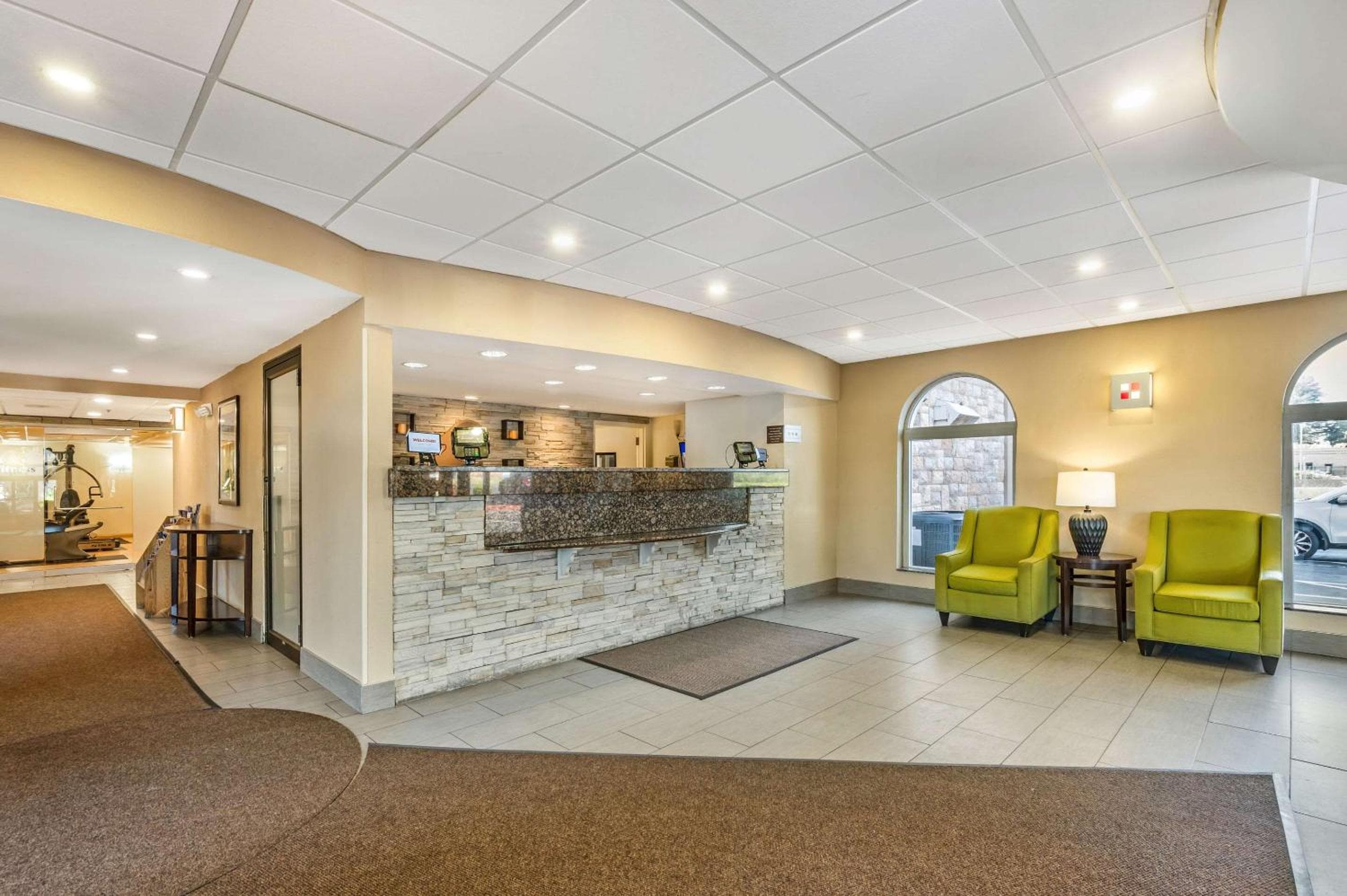 Comfort Inn & Suites East Hartford - Hartford