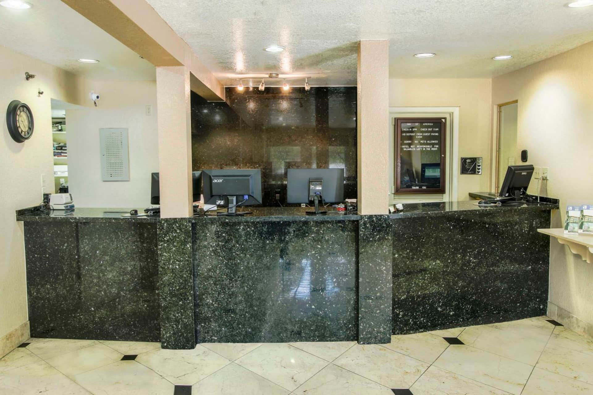 Inn of America - Palm Beach Gardens
