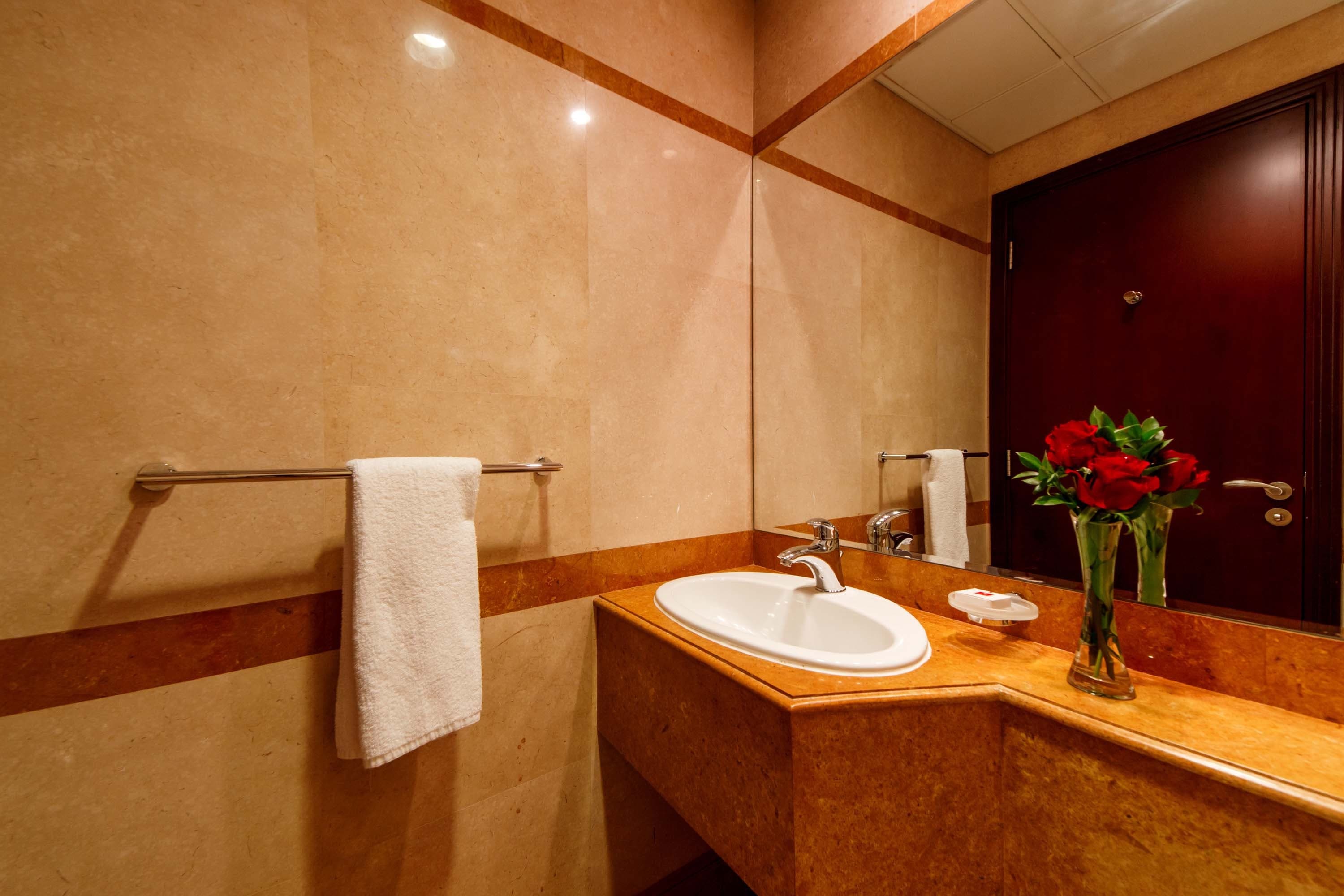 Grand Millennium Dubai Hotel