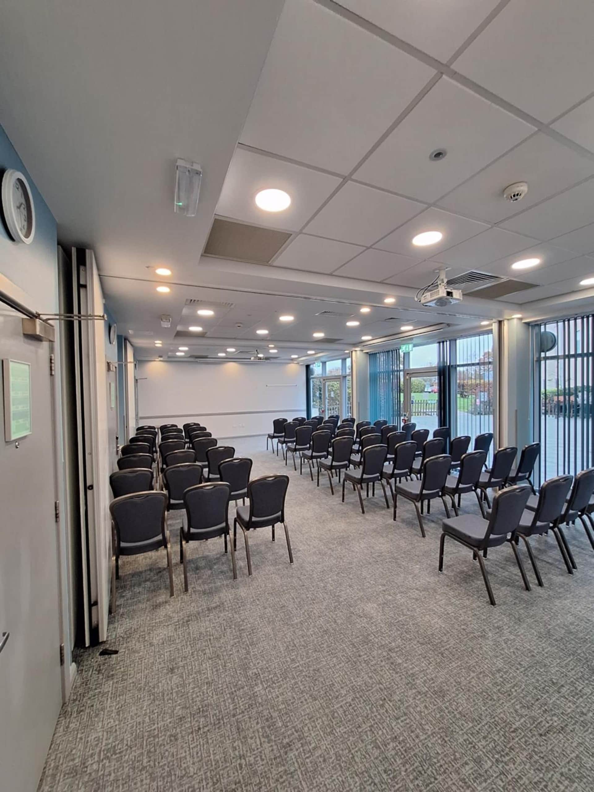 Holiday Inn Luton Nort