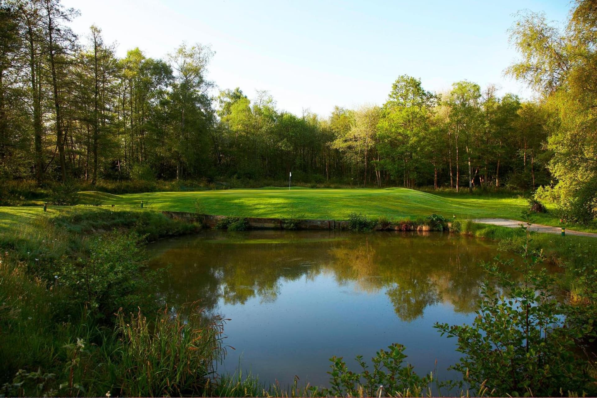 Lingfield Park Marriott Hotel & Country Club