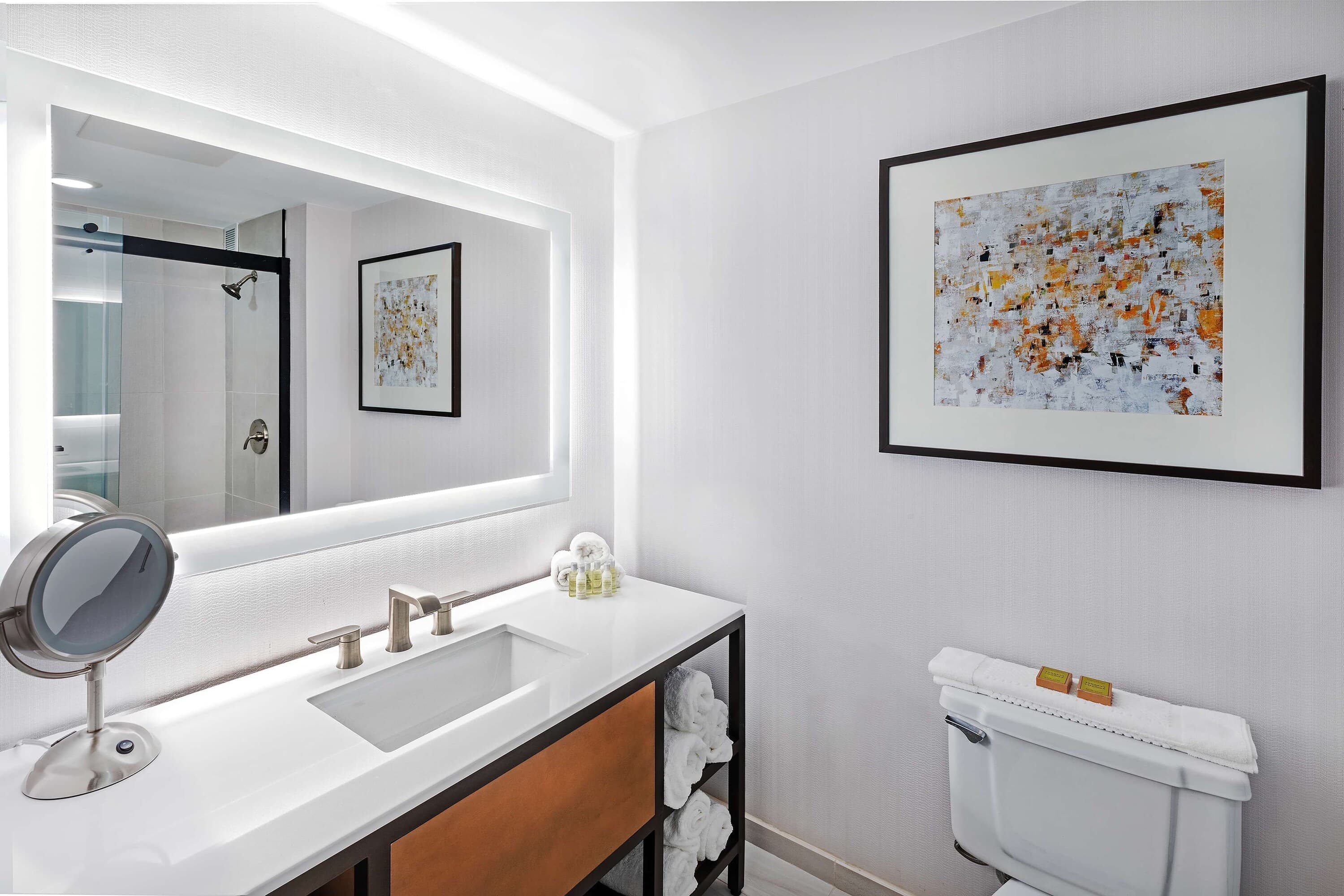 DoubleTree by Hilton Tulsa - Warren Place